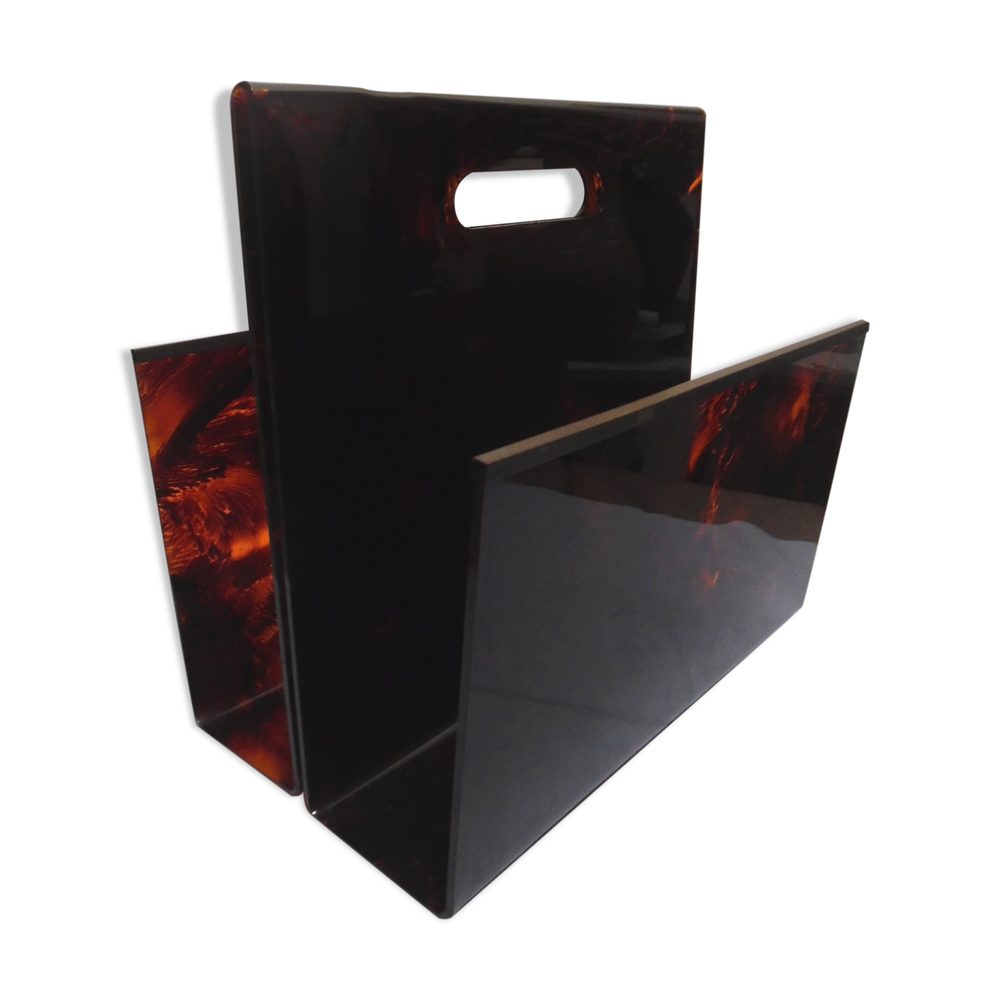 Plexiglas magazine rack