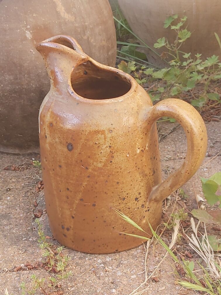 Pitcher sandstone pyrity vintage
