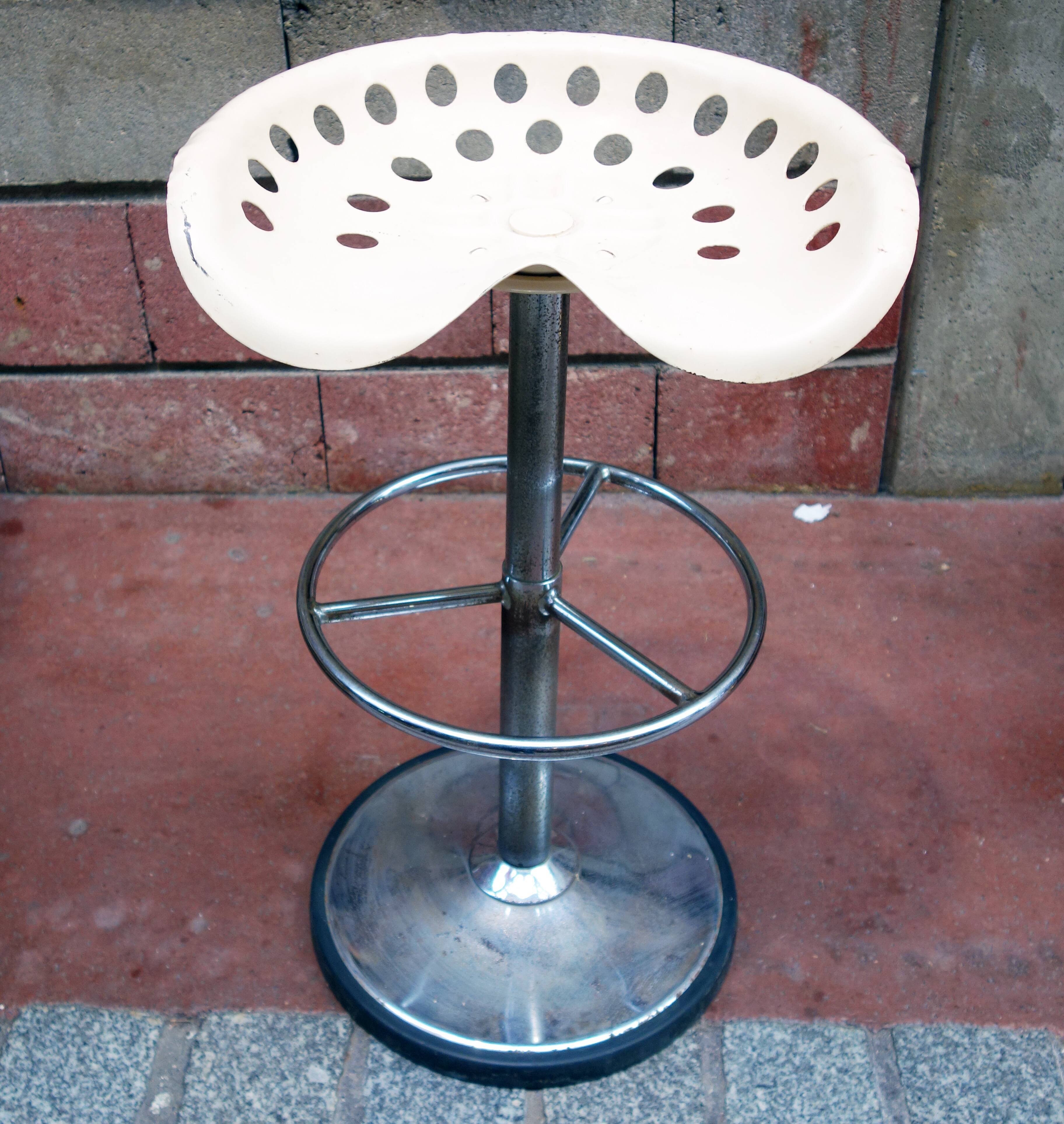 Bar tabouret called "Tracteur" by Etienne Fermigier