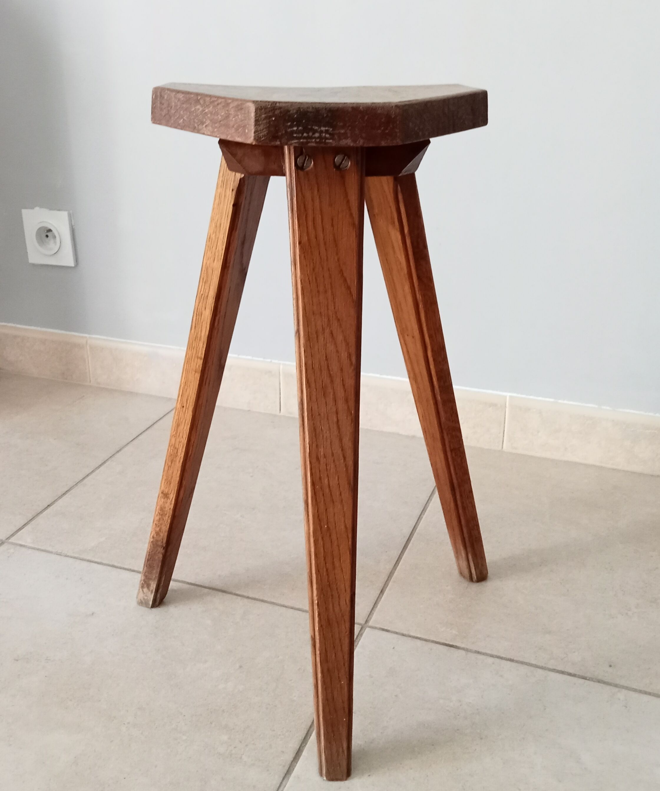 Vintage tripod stool 70s