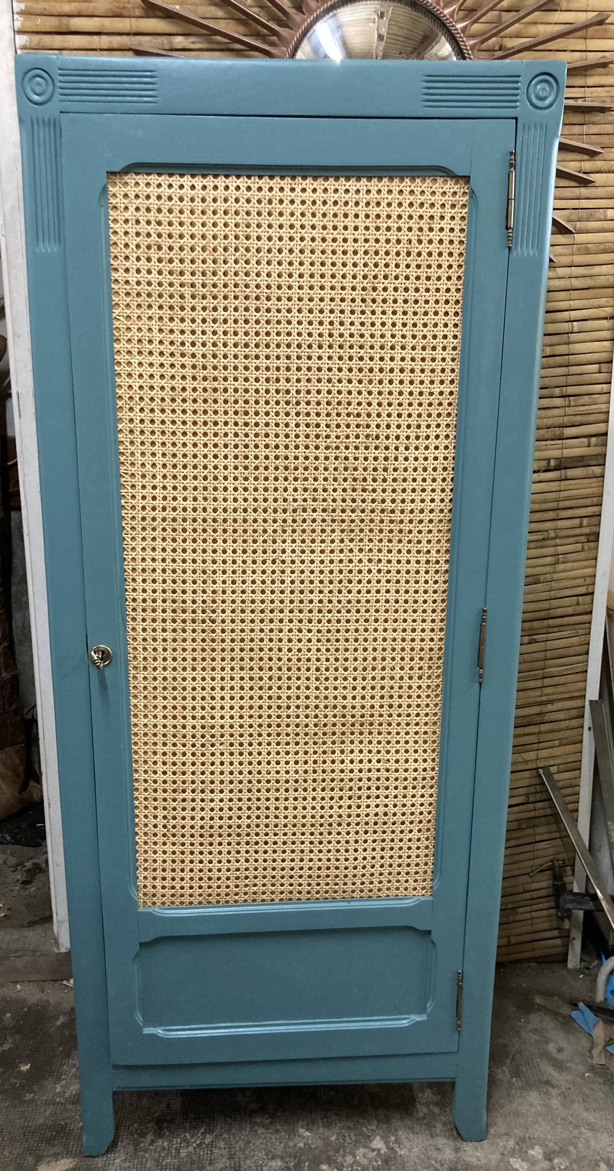 Wardrobe parisenne cannage vintage