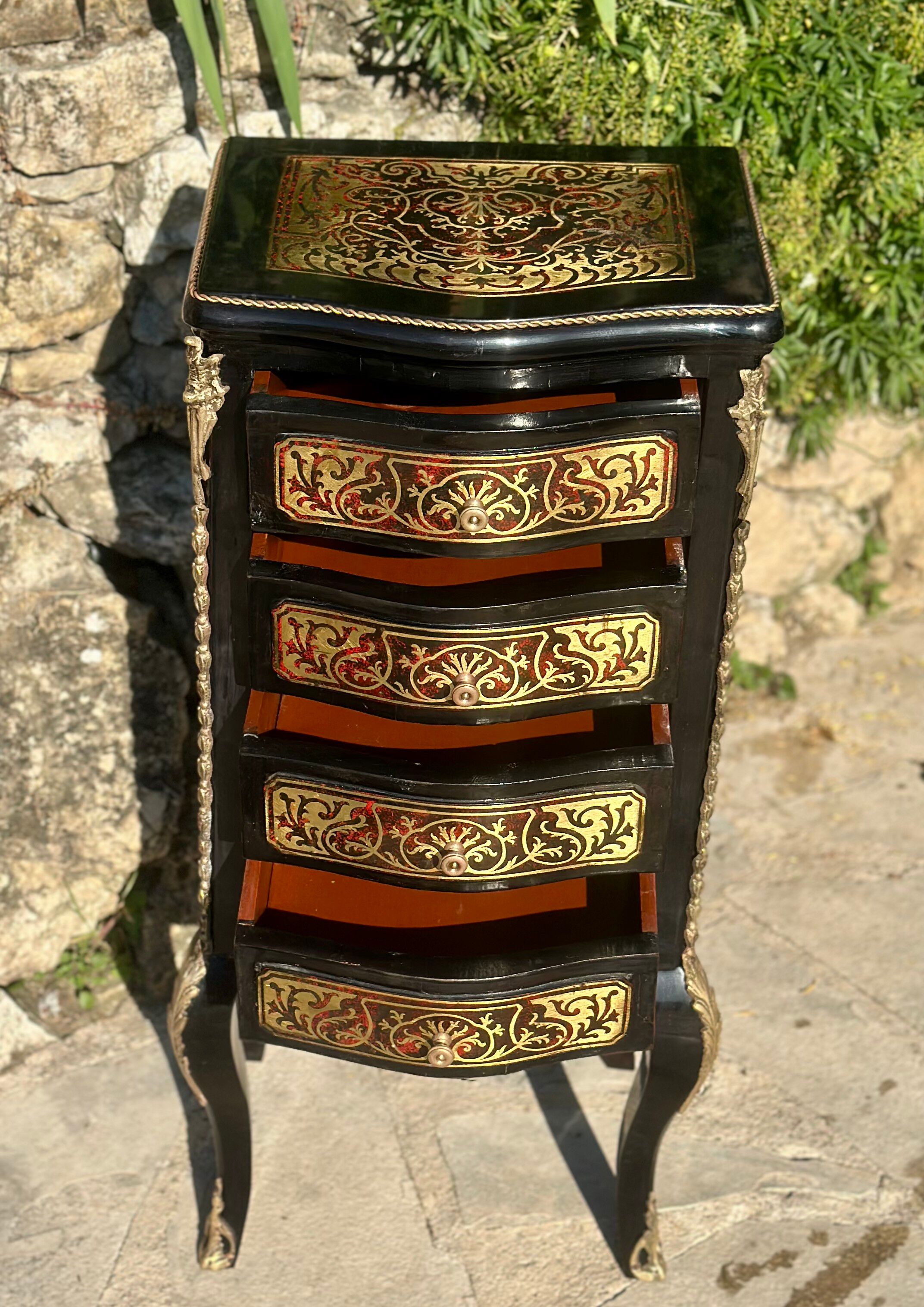 Petit chiffonnier de style Napoléon III.