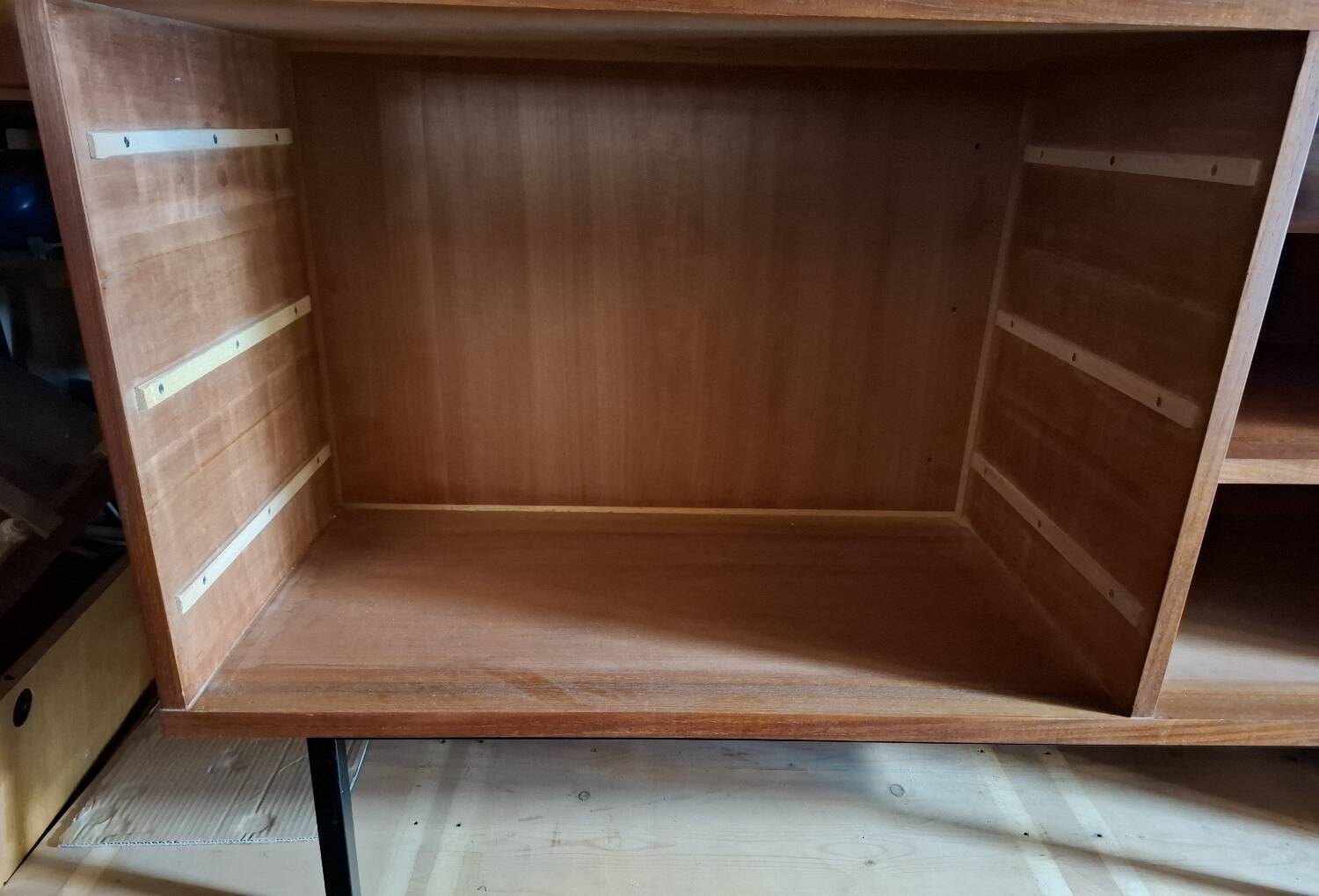 Modernist chest of drawers