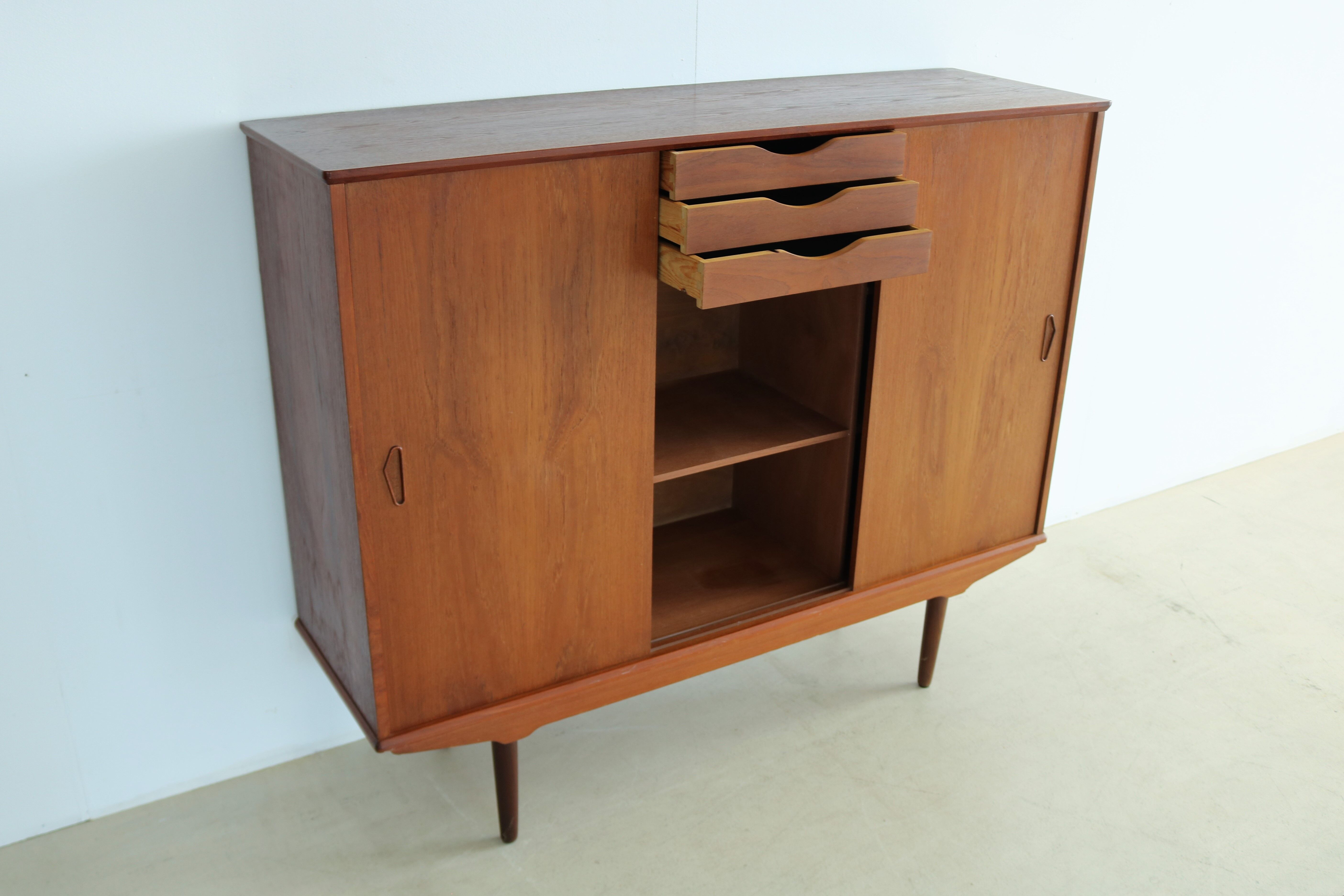 Vintage wall cabinet | sideboard | 60s | danish