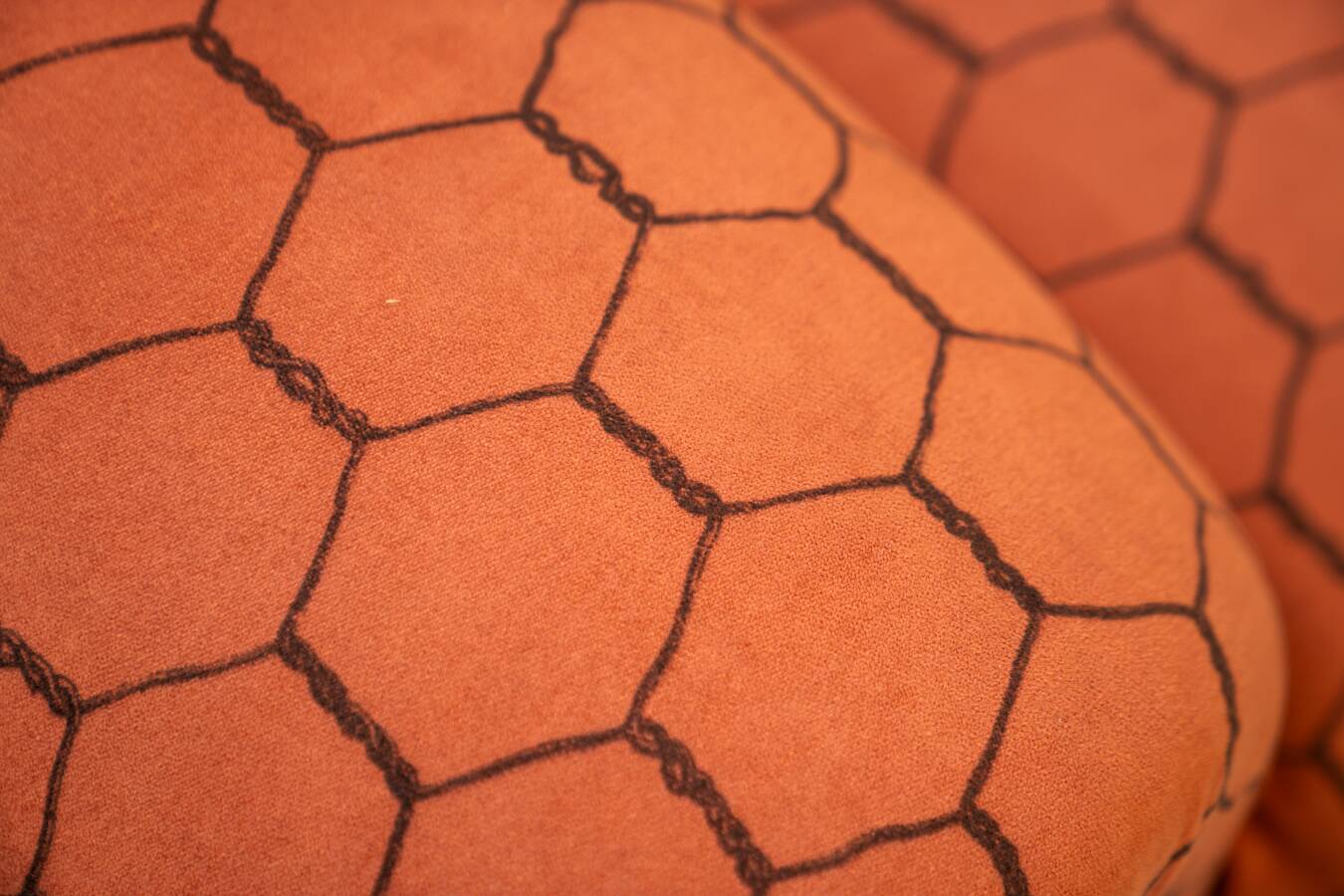 Vintage living room, club style, composed of a 3-seater sofa and 2 armchairs, 1970s