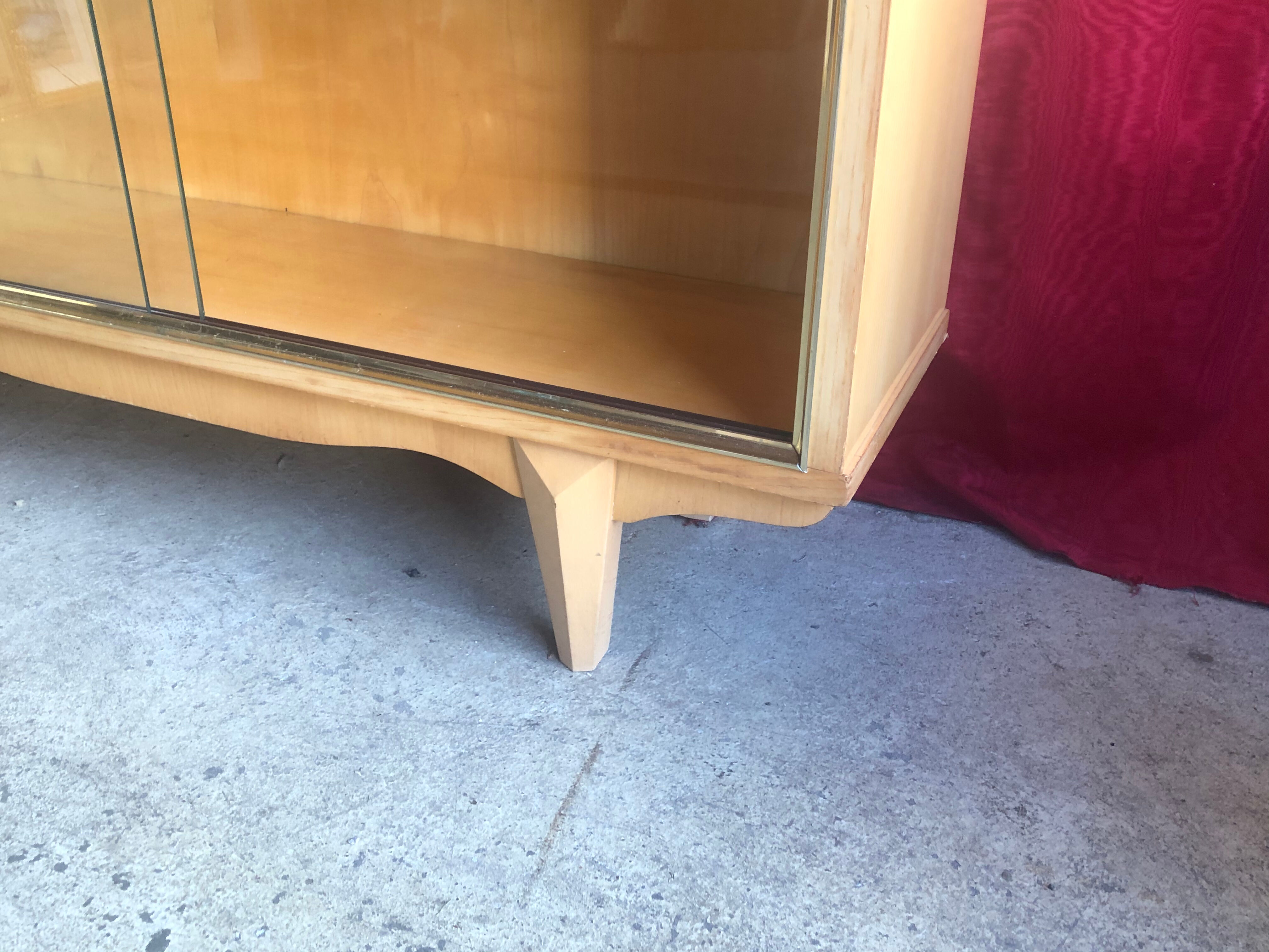 Vintage library showcase 1960/1970