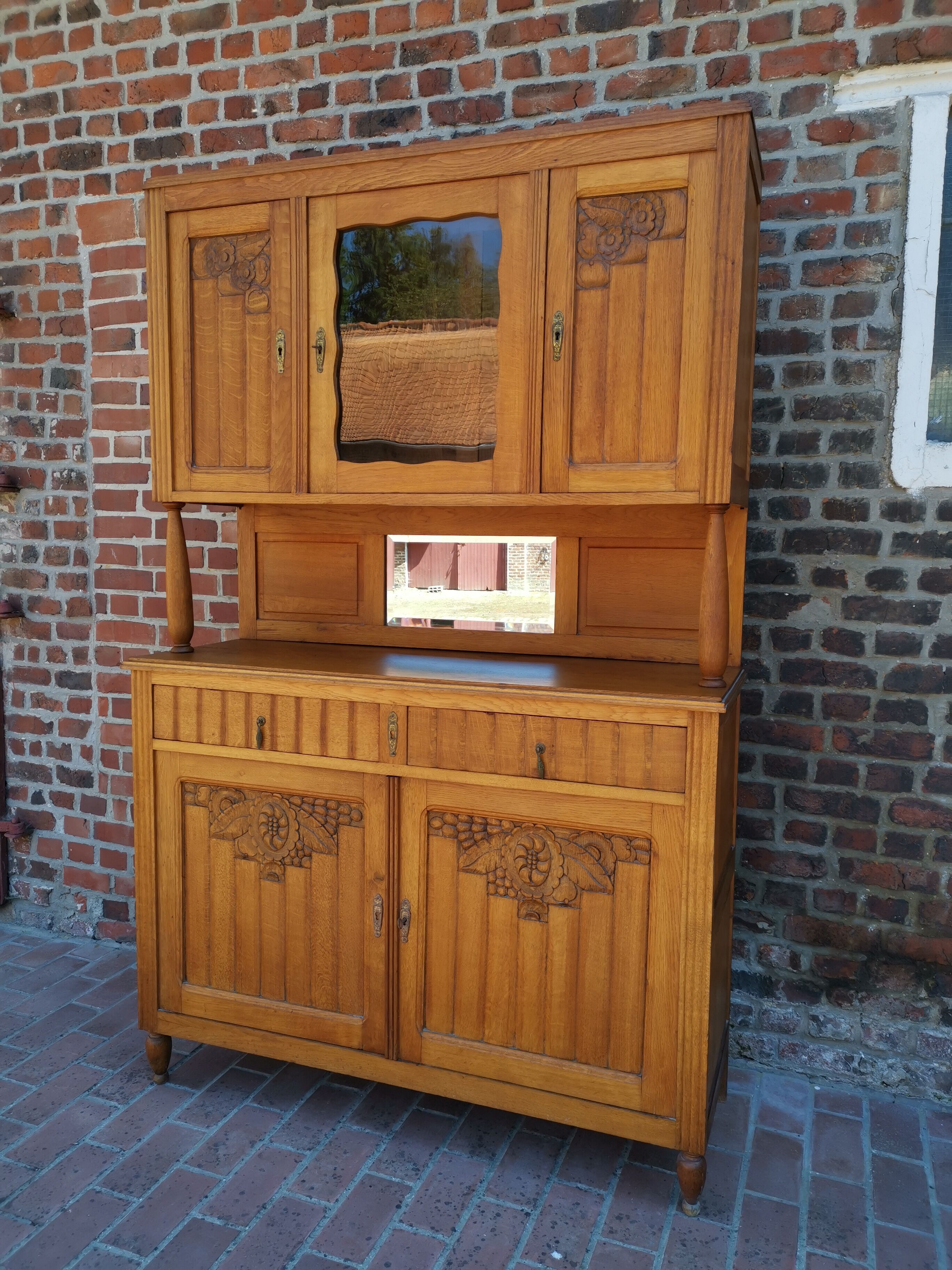 Buffet 2 body floral pattern 1929
