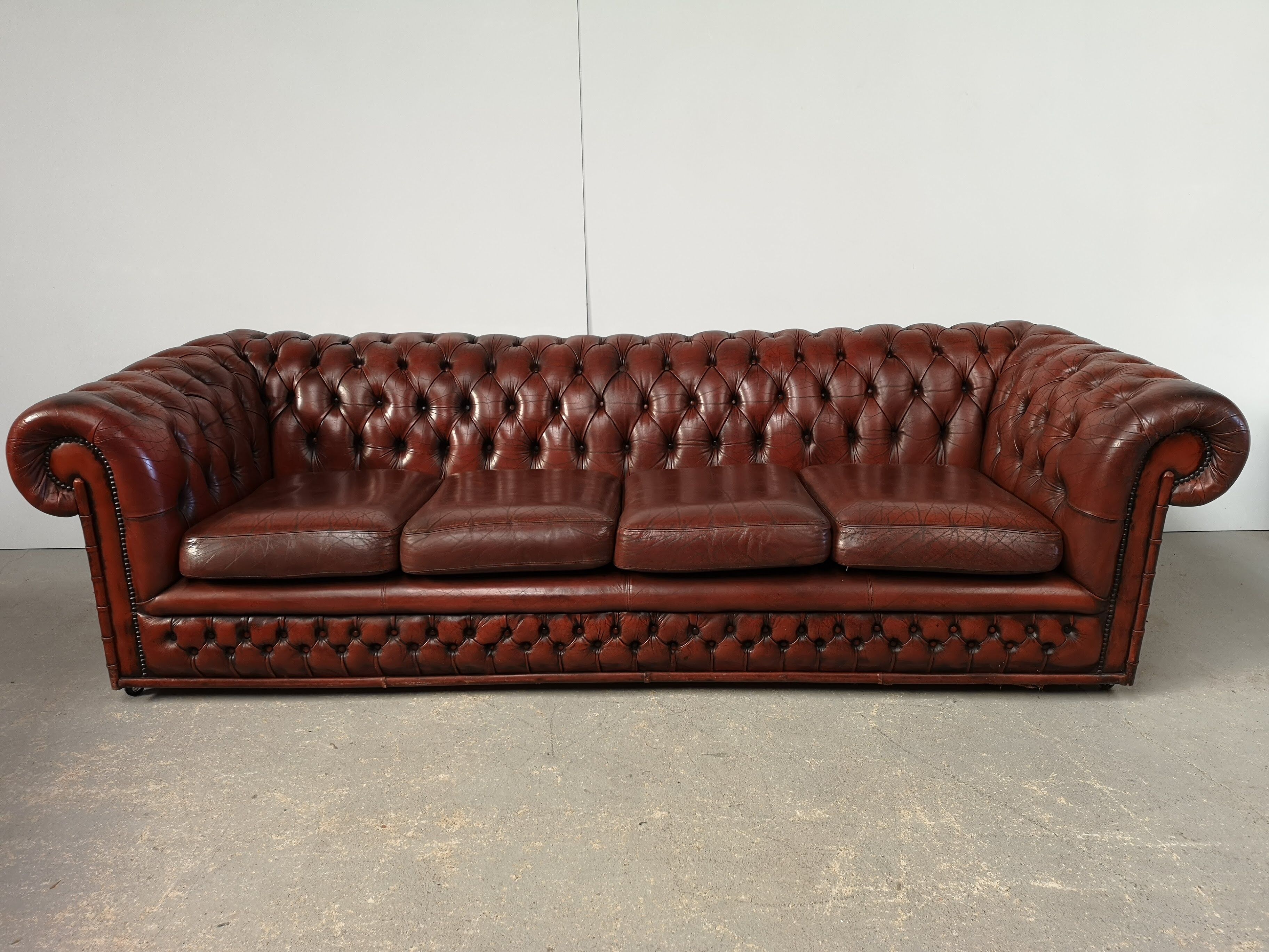 Sofa chesterfield brown leather four seats