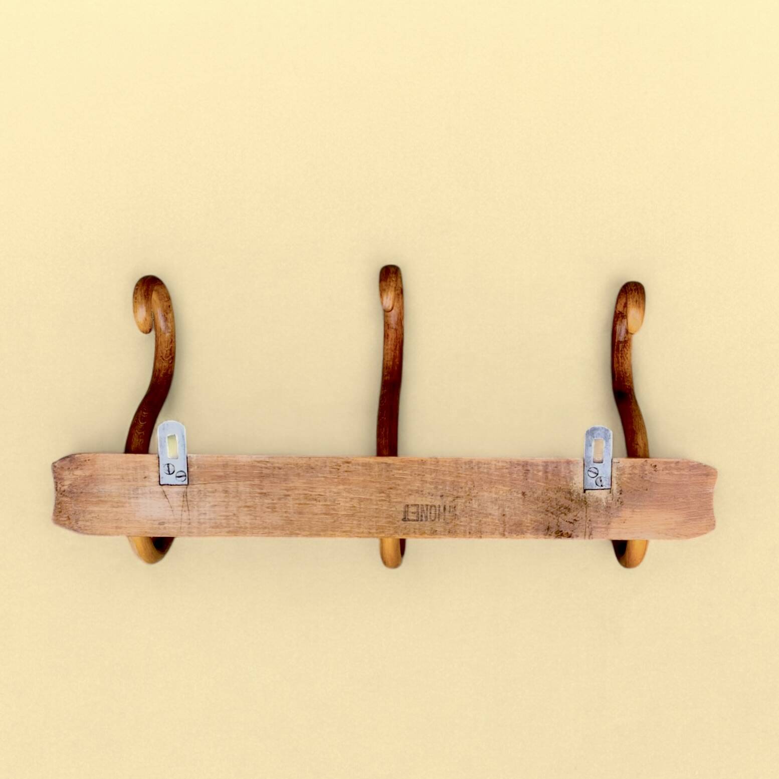 Old Thonet wall coat rack in bent wood - 3 hooks