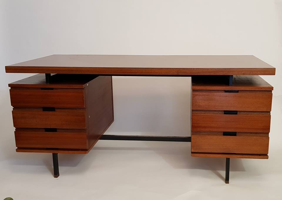 Desk of Pierre Guariche to Minvielle editions