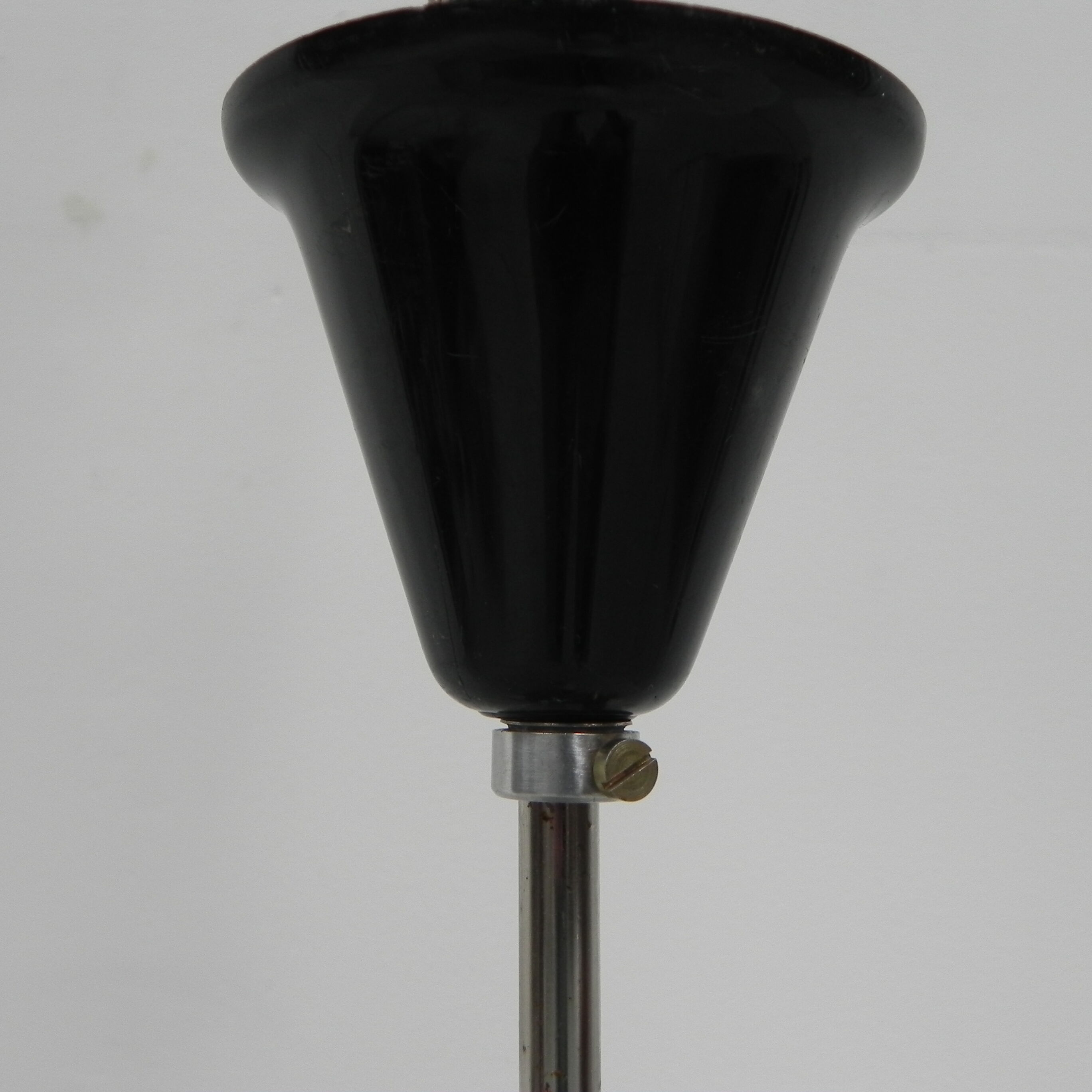 Frosted ice hanging lamp with 18 plastic discs