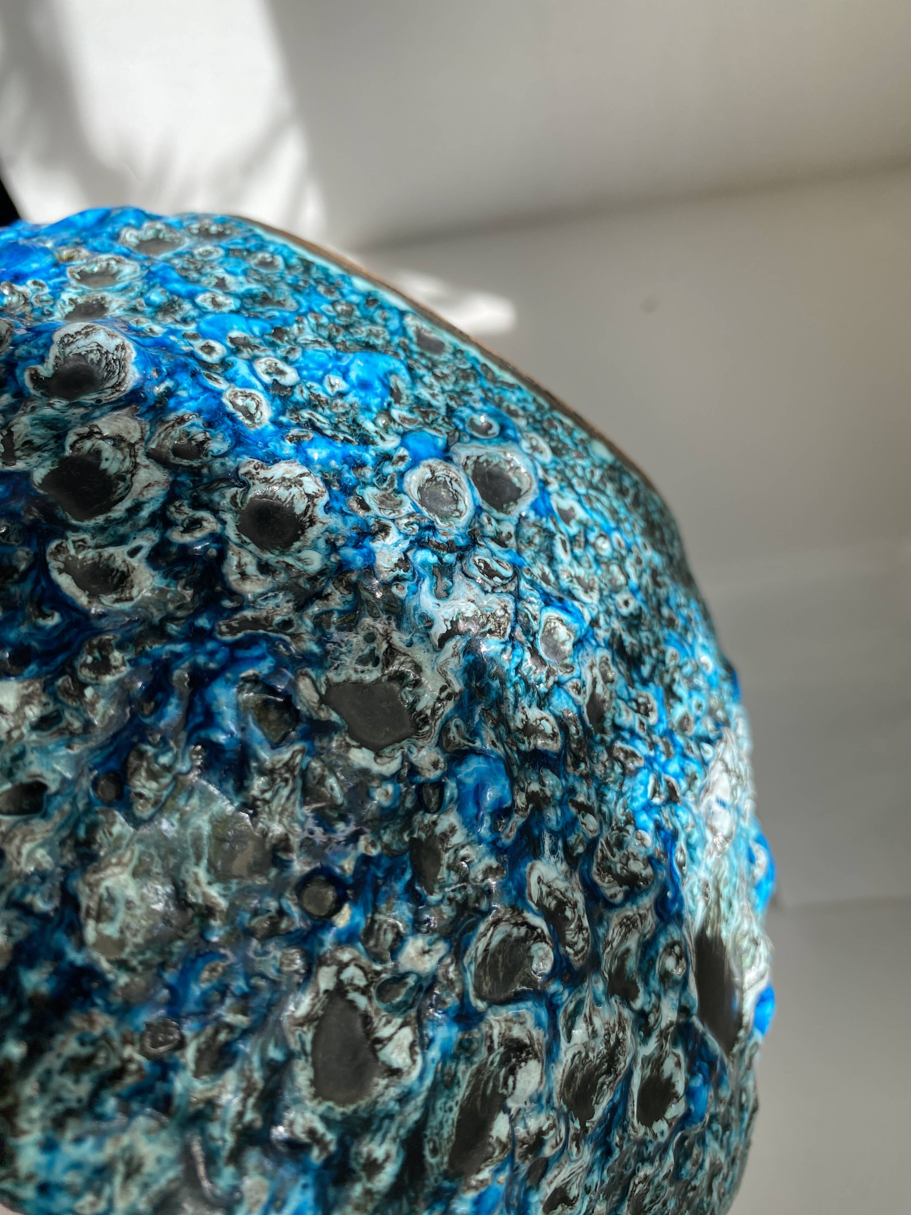 Eruptive ceramic dish from the 60s