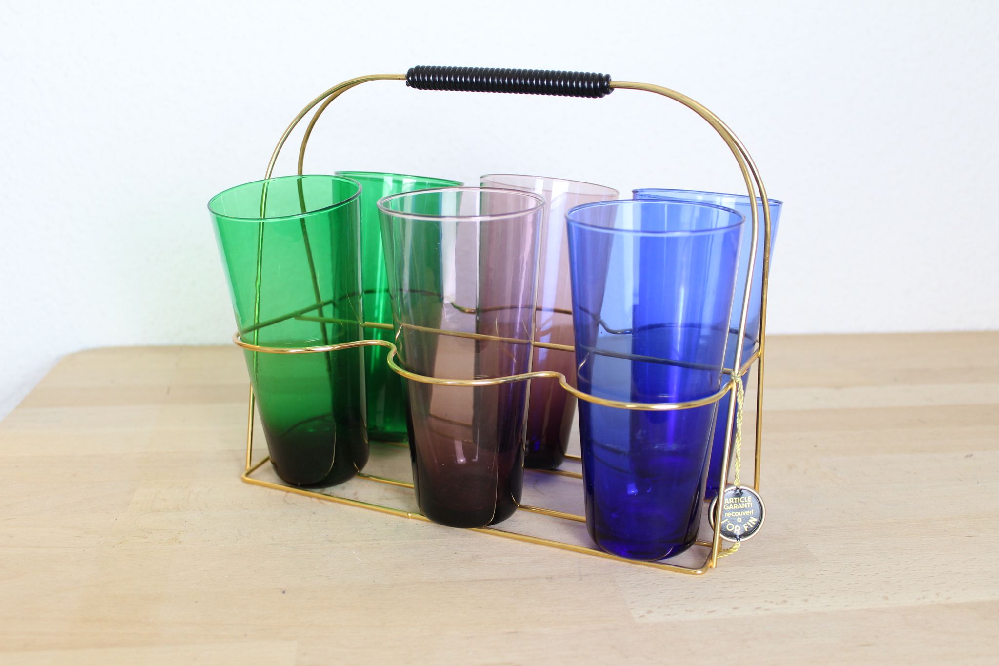 Set de 6 verres colorés avec socle/panier en laiton