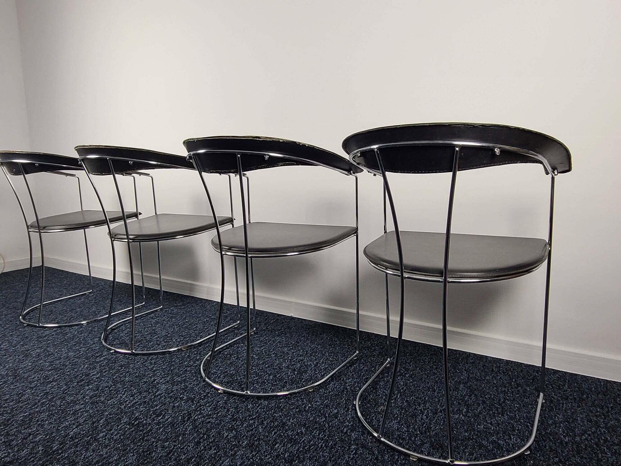 Set of 4 vintage Ursula chairs in black leather, Italian, from Arrben 1980