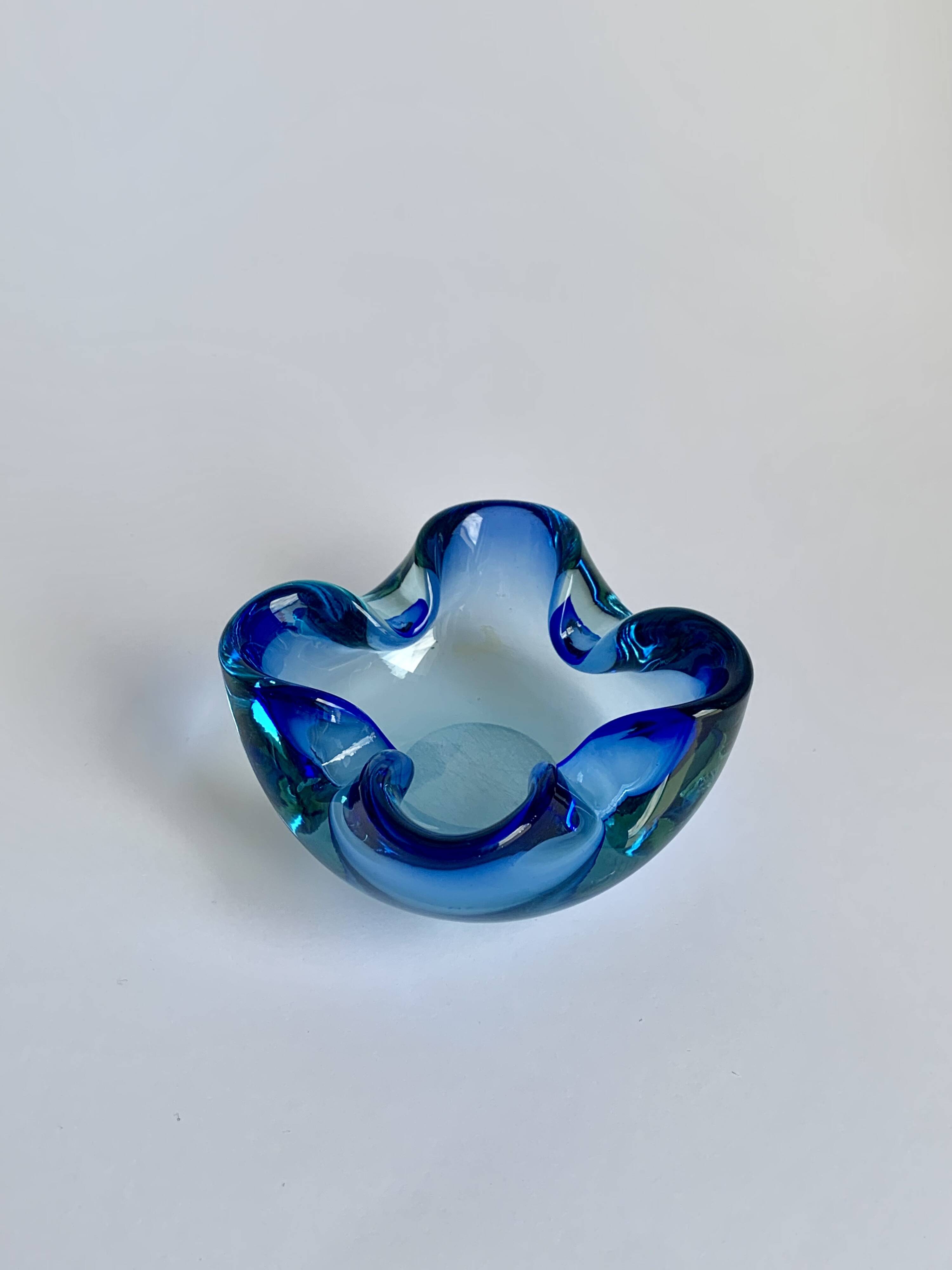 Murano Glass Bowl in Deep Blue and Mint Green