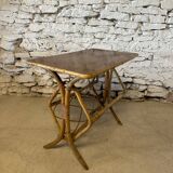 Table basse avec portes revues en  rotin vintage