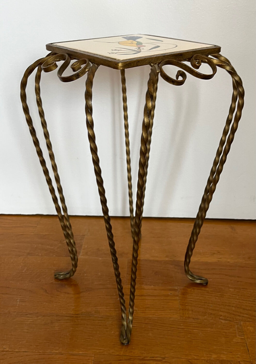 Wrought iron and earthenware harness
