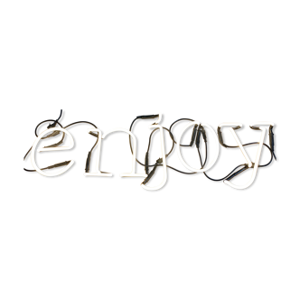 Lettres néon "Enjoy"