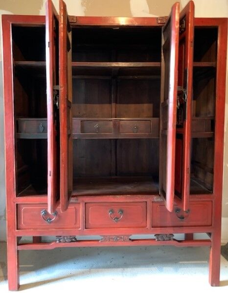 Chinese cabinet