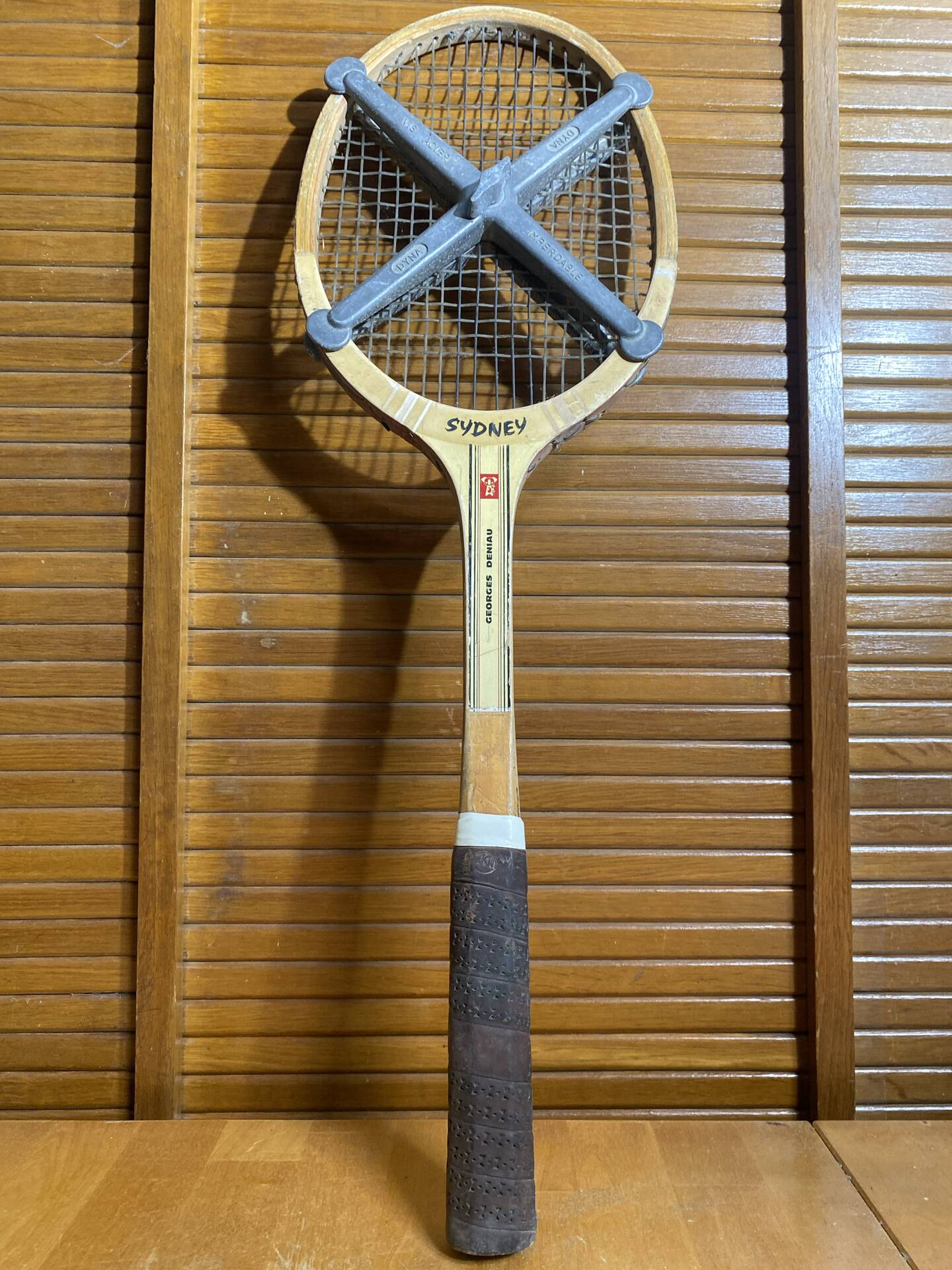Old Tennis Racket SYDNEY Georges DENIAU Wood + DYNA Metaly Vintage