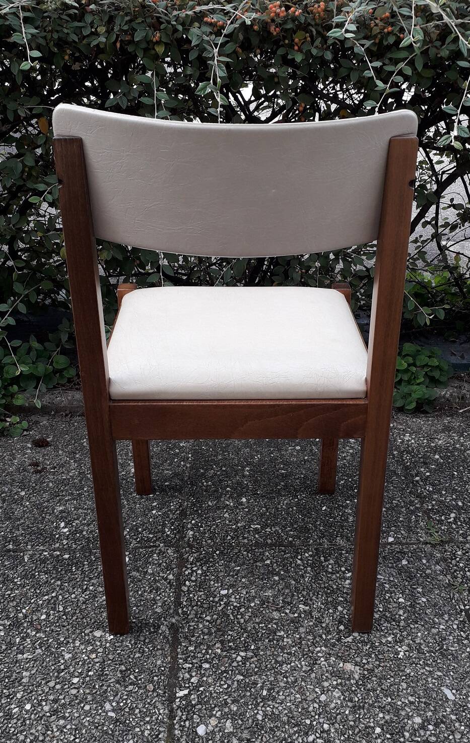 Baumann chairs