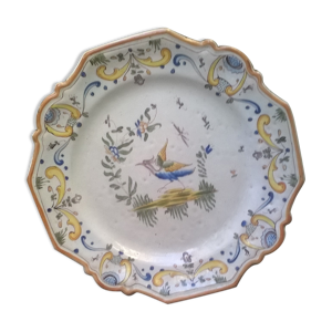 Assiette ancienne de Moustier