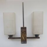 Two-light Art Deco wall light in brass with square glasses