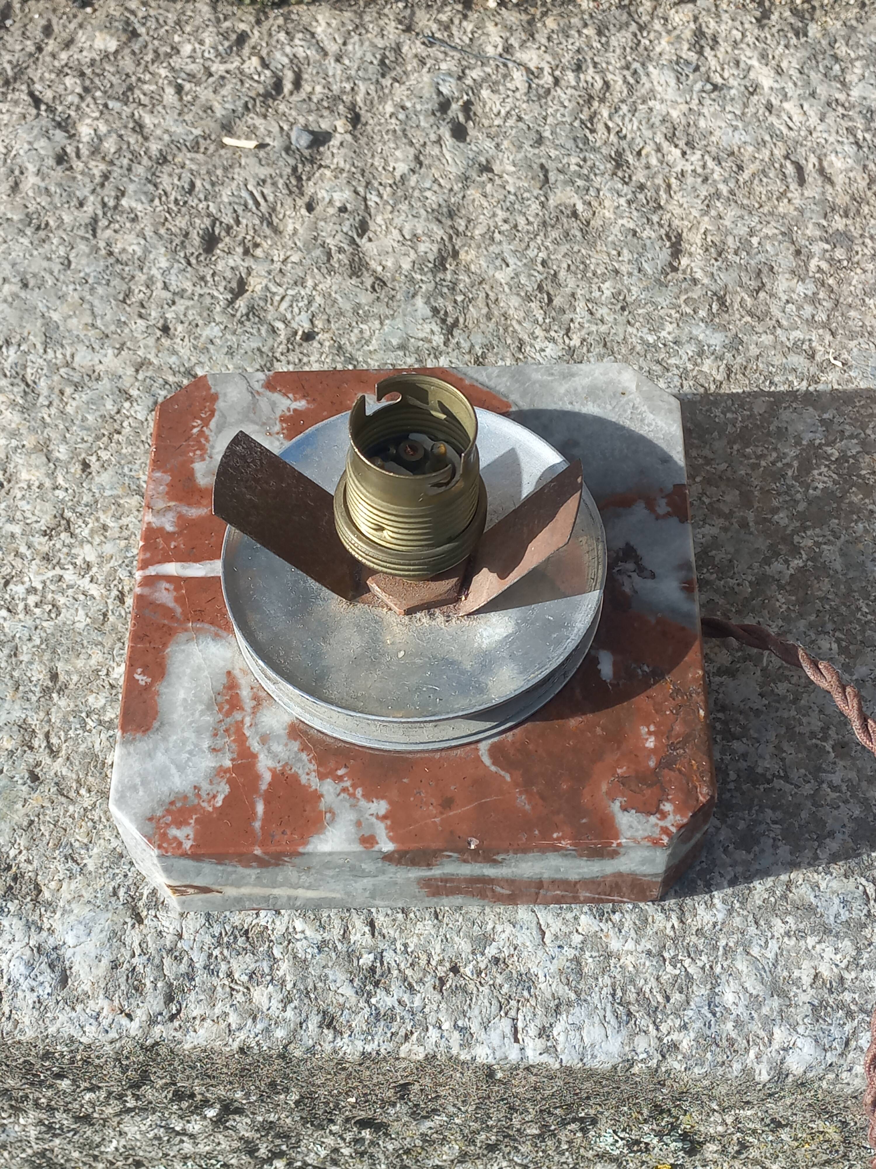 Art Deco night light in marble and enamelled glass from the 1930s.