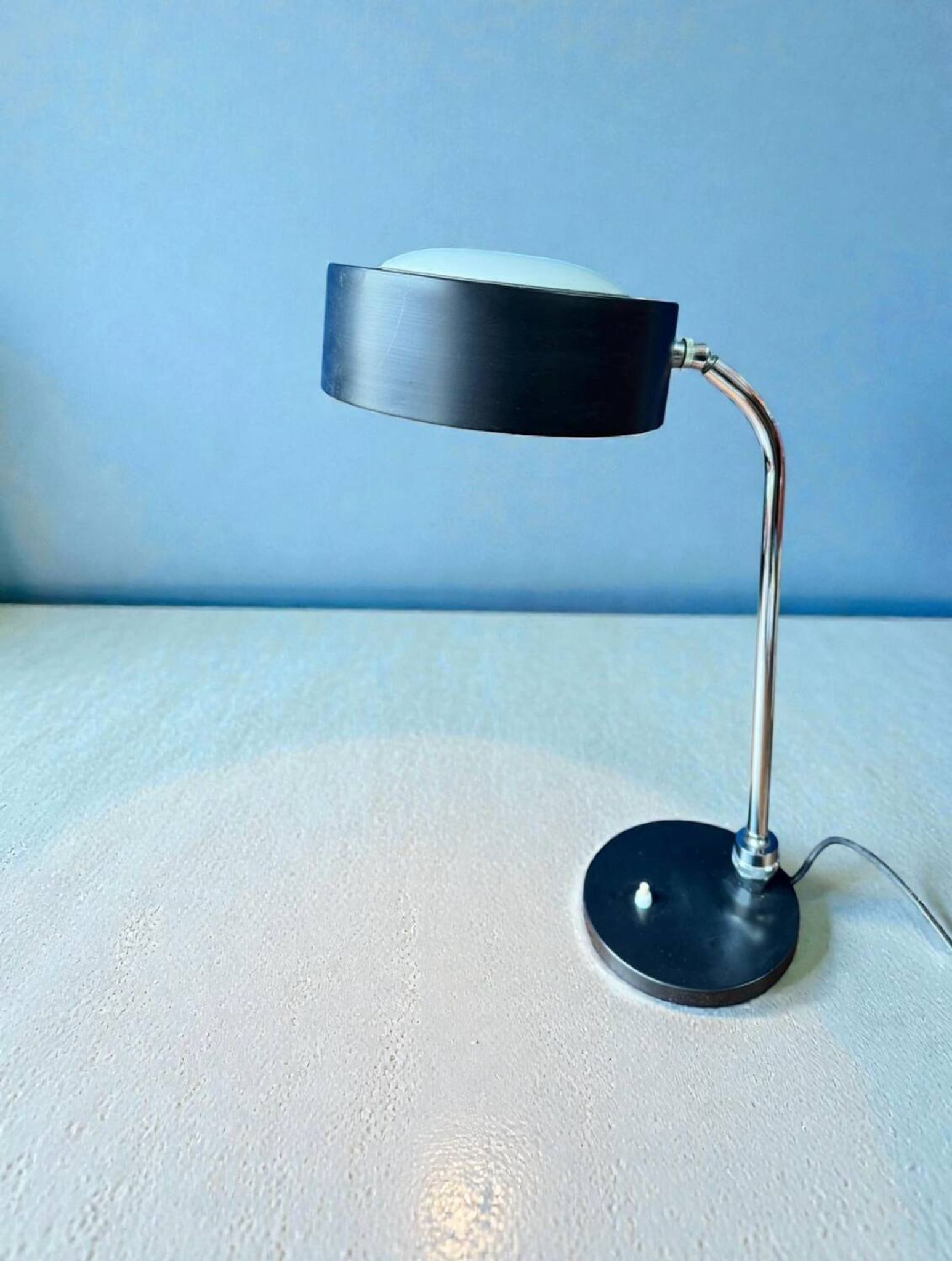 Lampe de bureau vintage JUMO modèle 900. Circa 1960