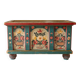 Banc-coffre vintage en bois peint, art populaire