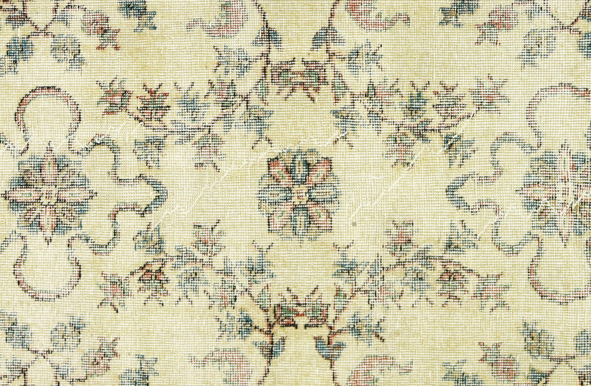 Anatolian handmade vintage rug 120 cm x 100 cm