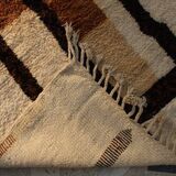 Handmade Berber Beni Ouraine rug, size 150 x 250 cm