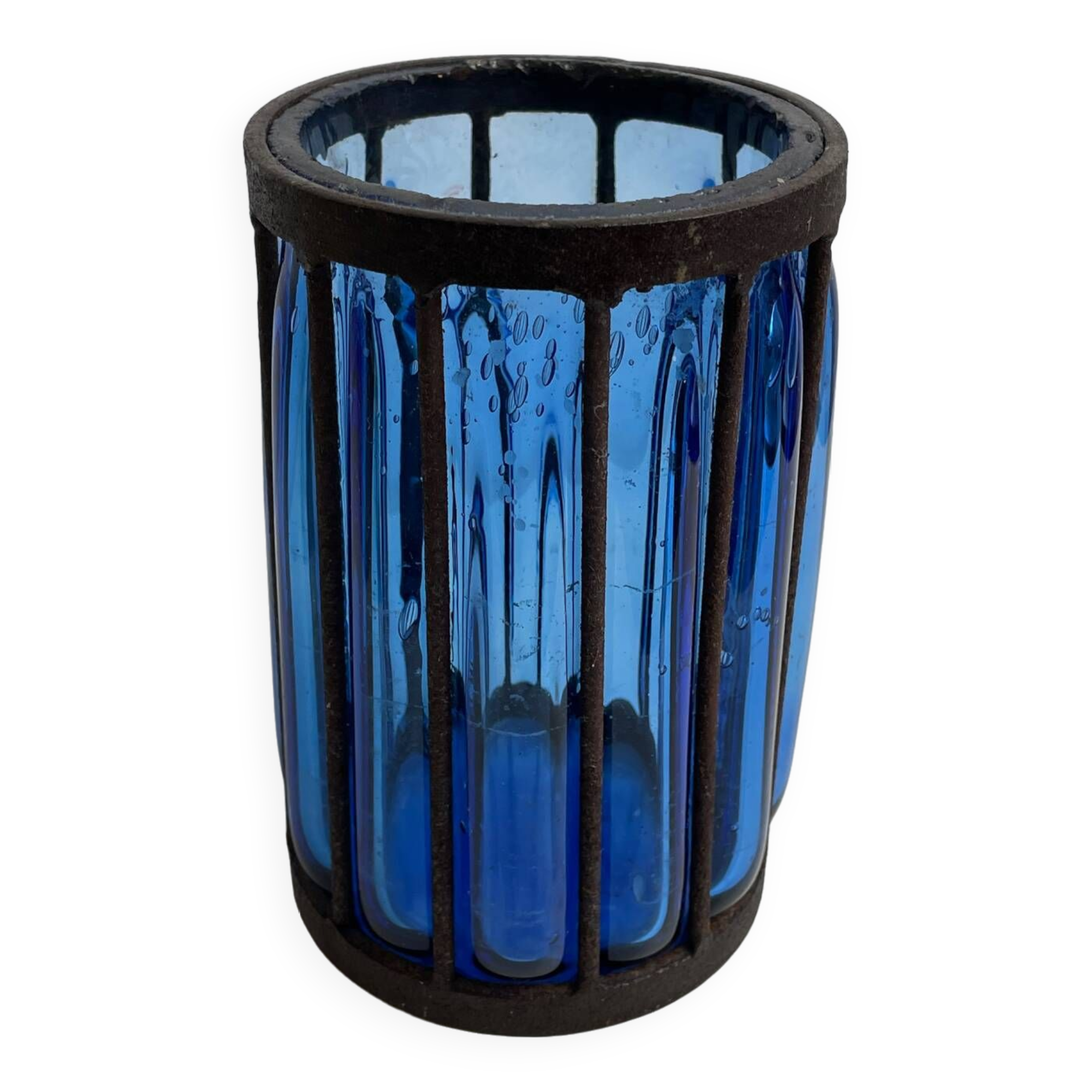 Vase en verre soufflé enchâssé