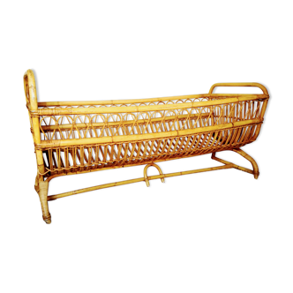 Rattan bed