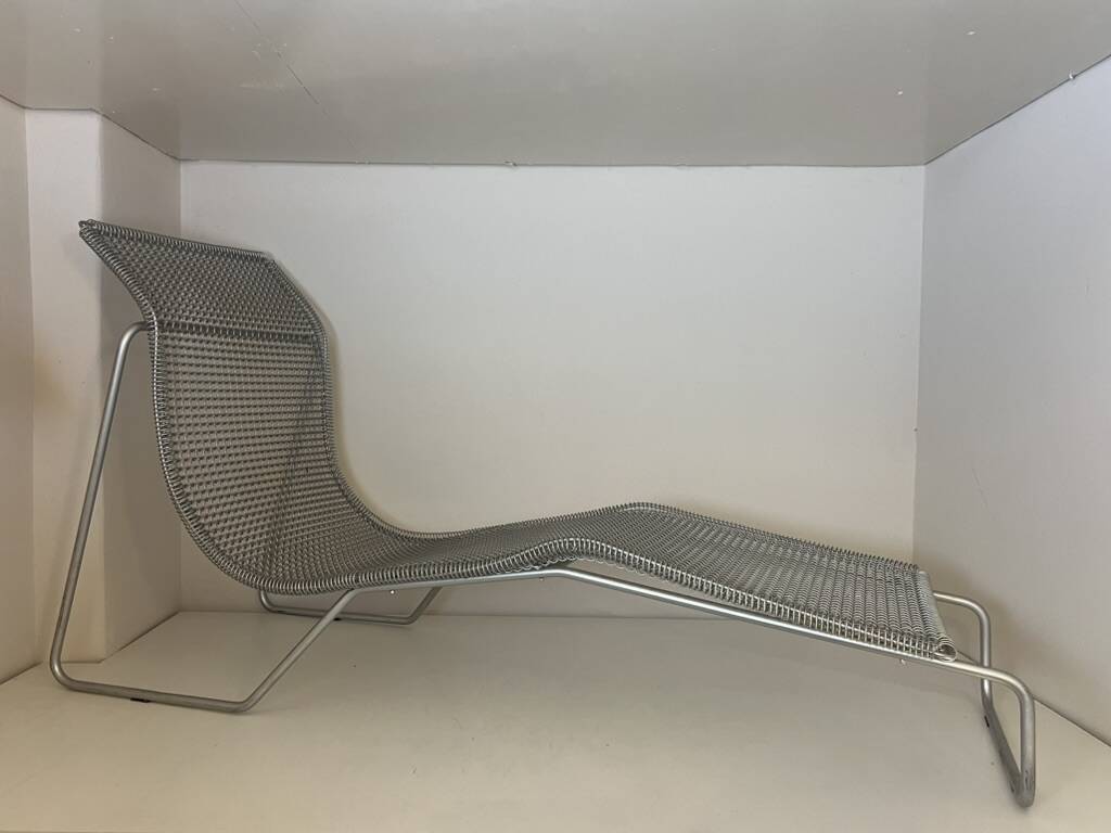 Ruffian chaise longue by Niall O'Flynn for Spectrum 1990s