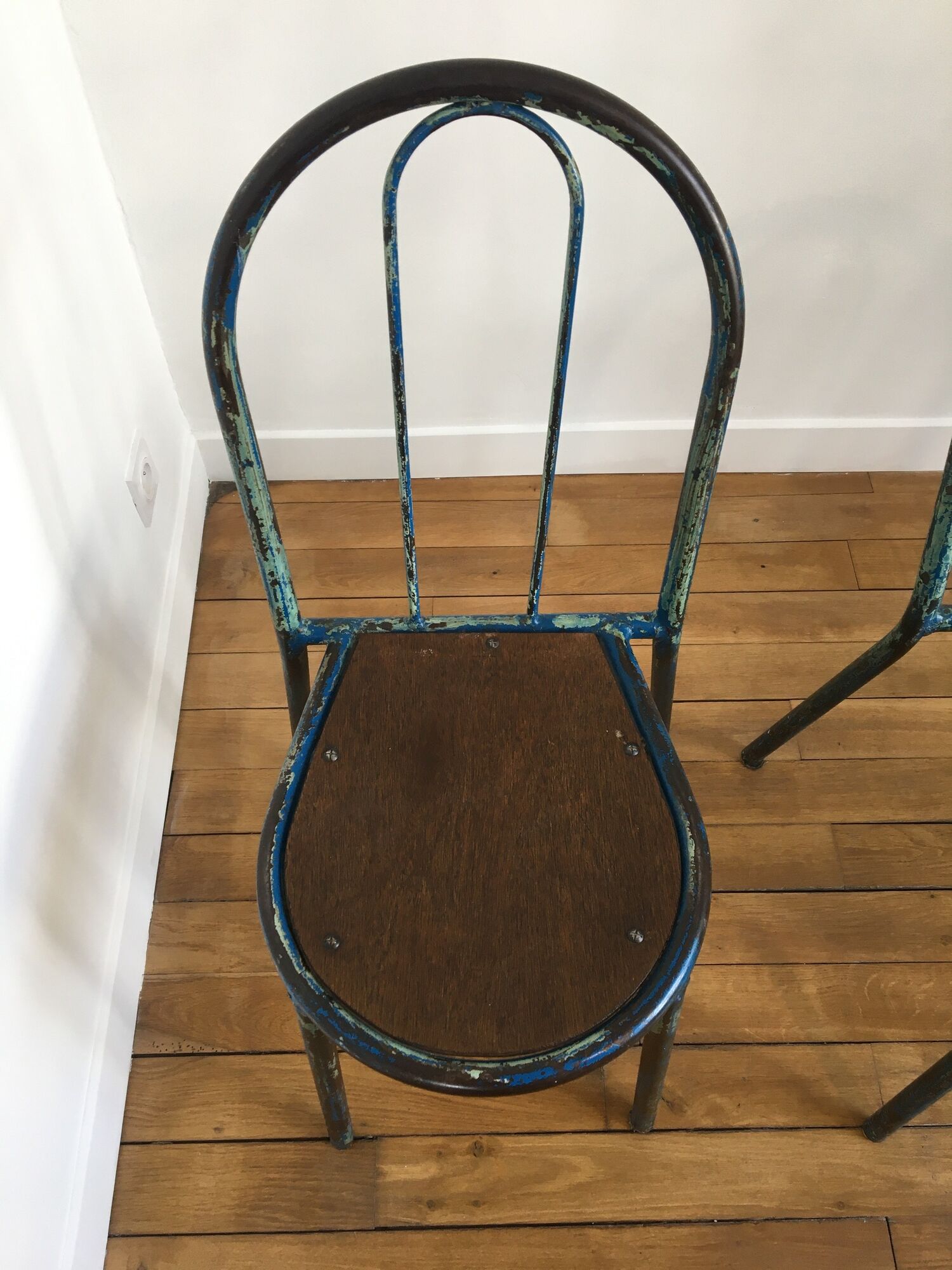 Industrial chair made of wood and metal