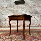 Table de cabaret en noyer estampillée d’époque Louis XV XVIII eme siècle