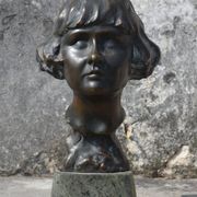 Suzy De Grauw, Head of a Girl (1918)