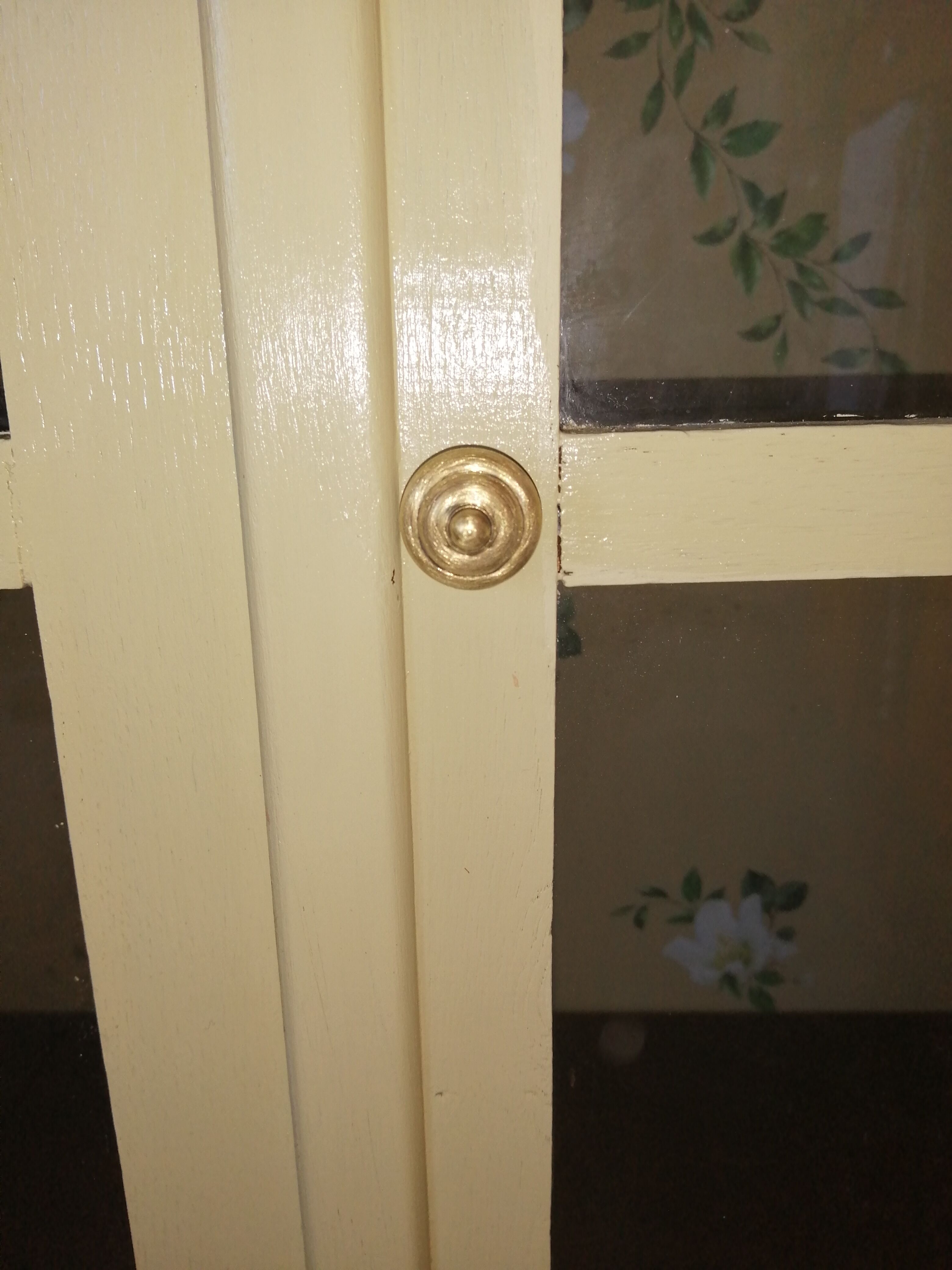 The "Fleur" showcase buffet