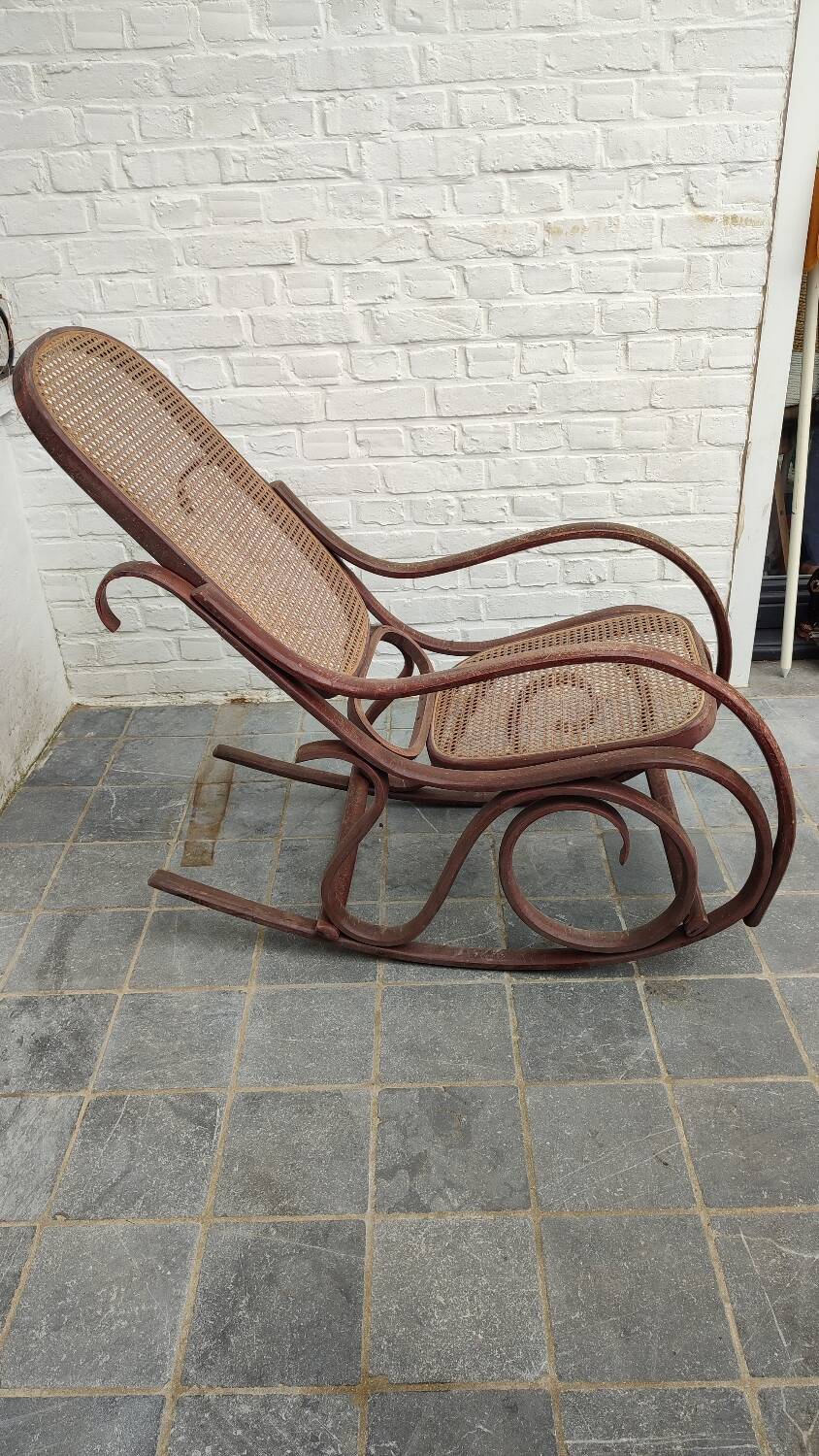 Rocking chair