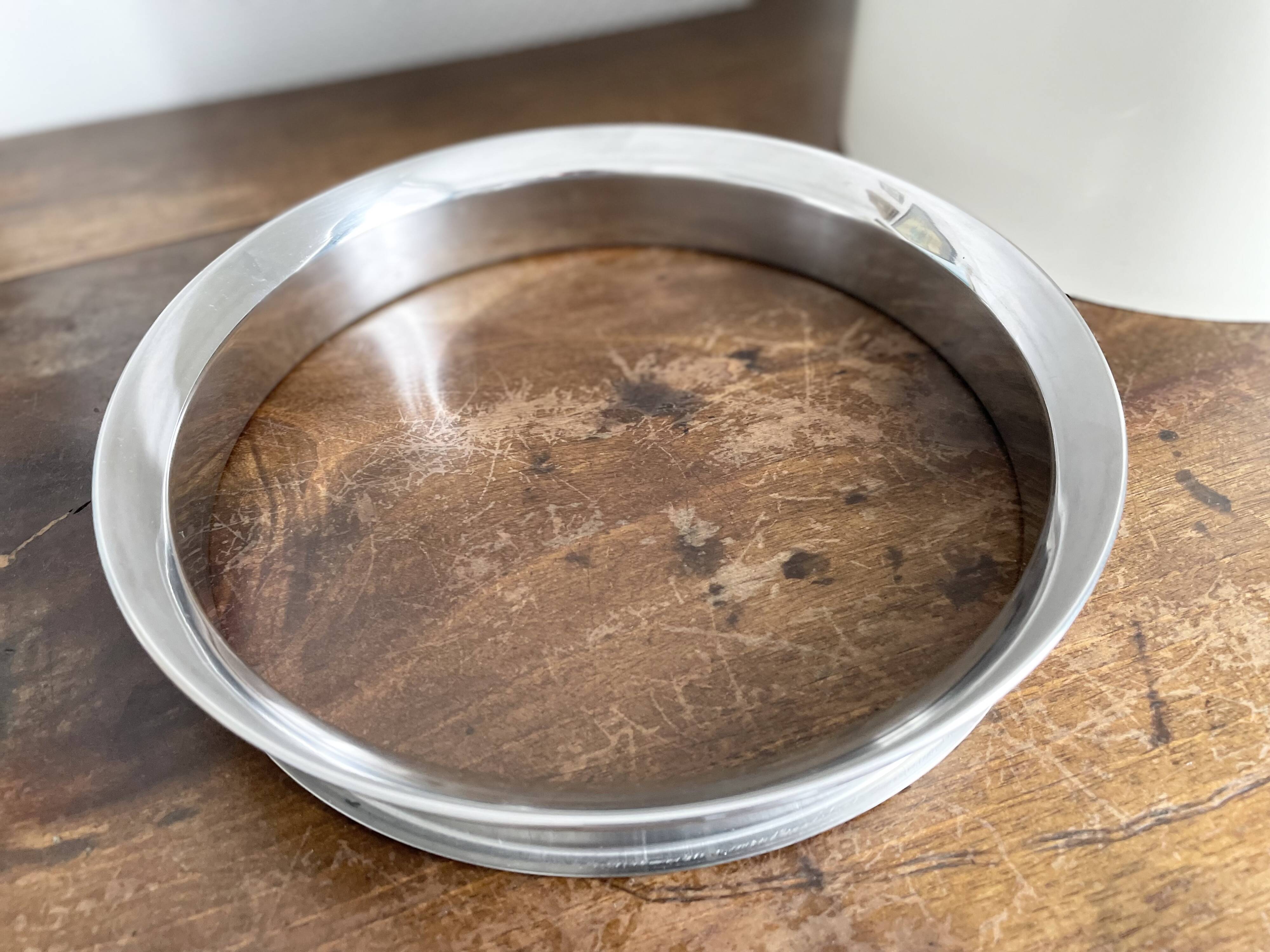 Kartell Gino Colombini white plastic umbrella stand from the 70s