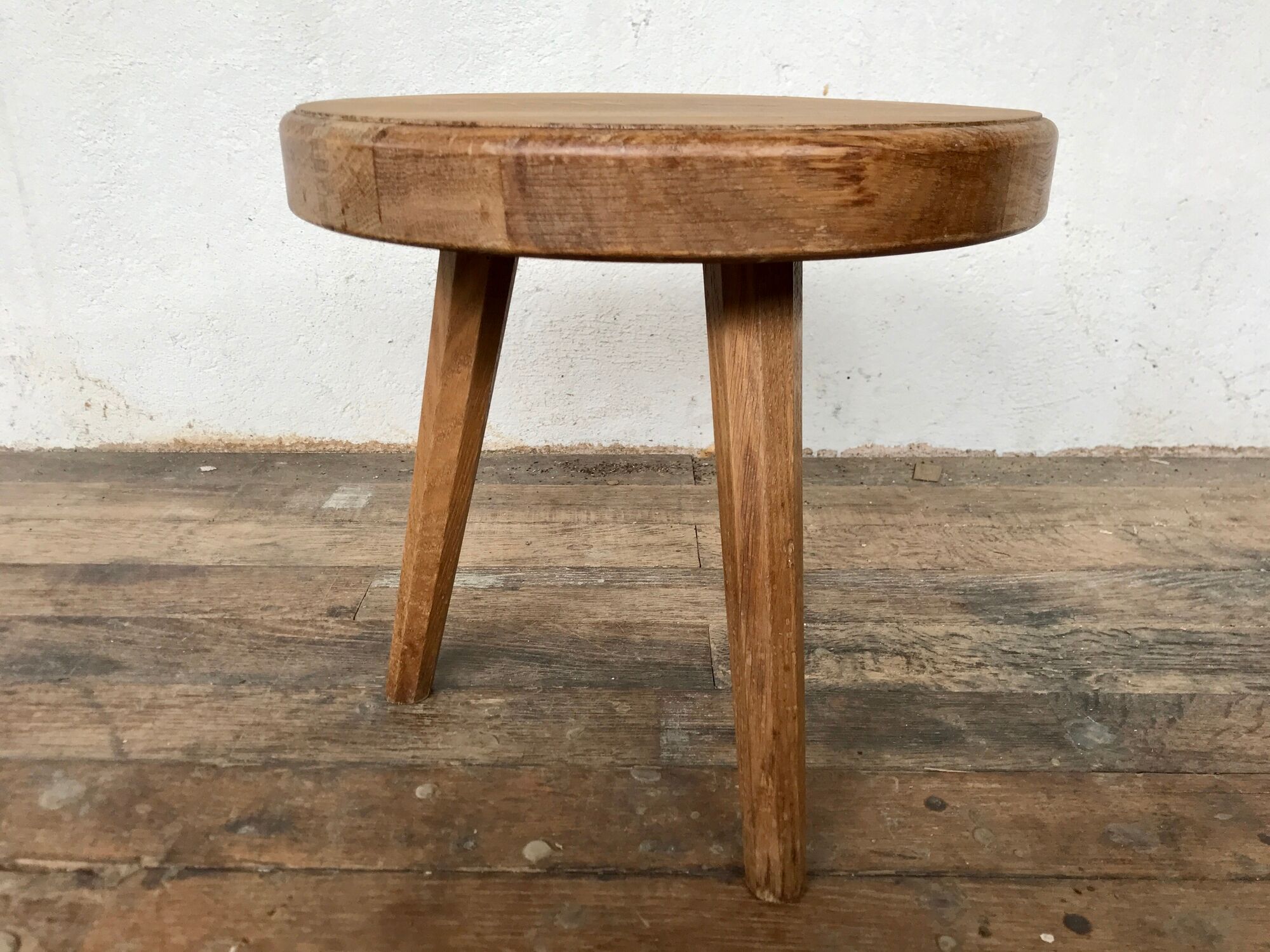 Tabouret door tripod plant sofa end in solid oak 1950 Vintage furniture decoration