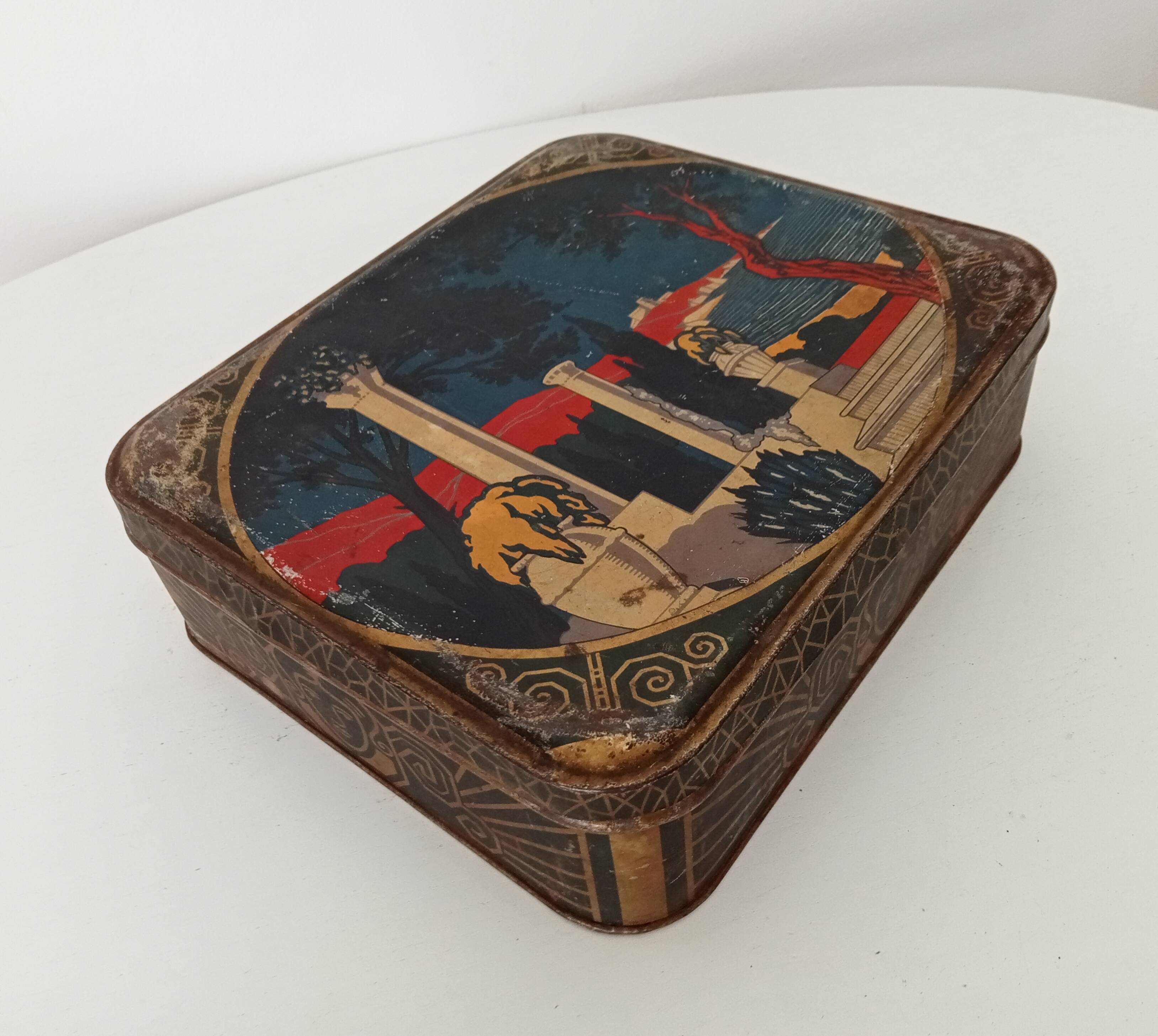 Old art deco biscuit box from the 1920s