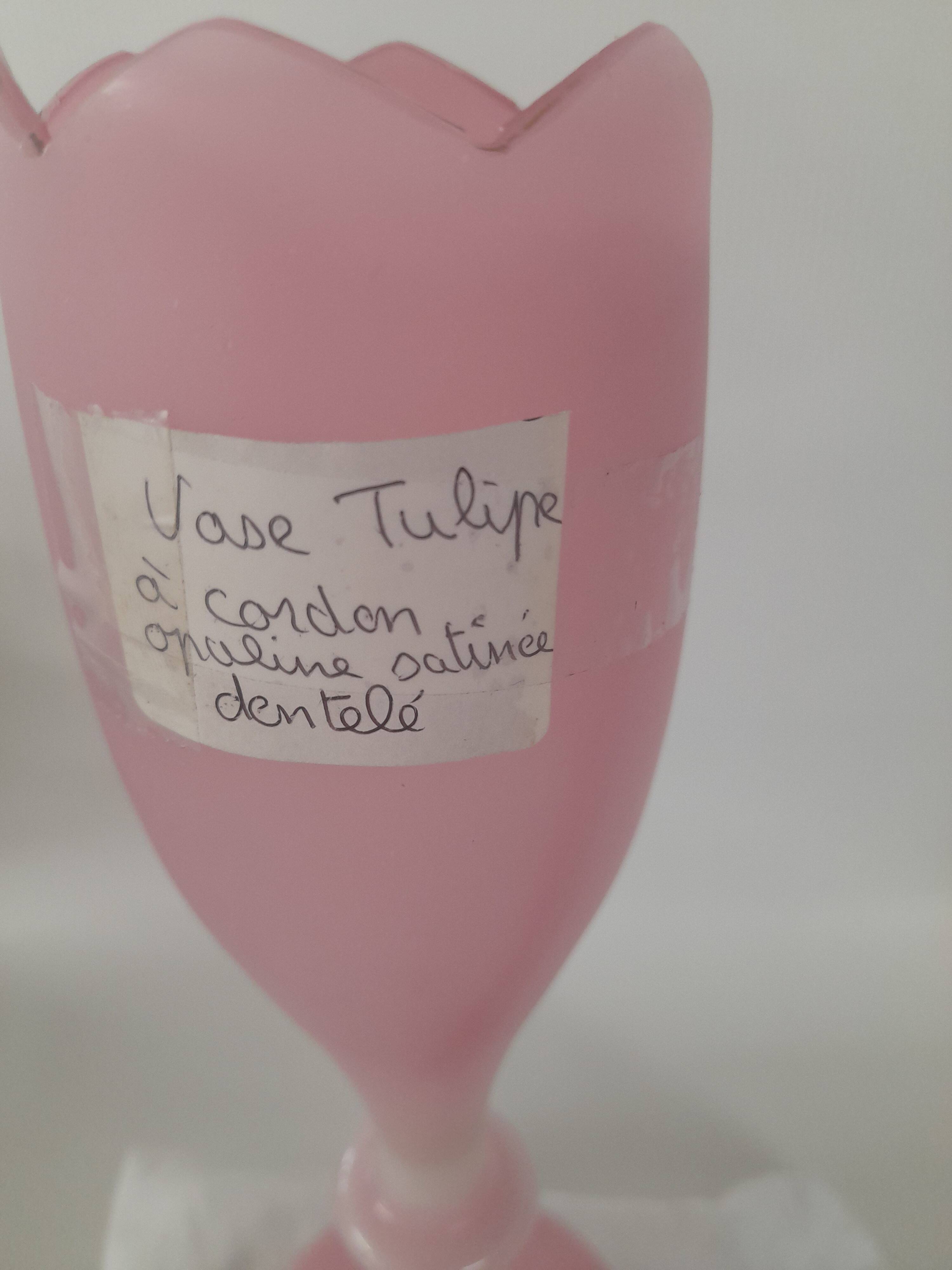 a tulip vase