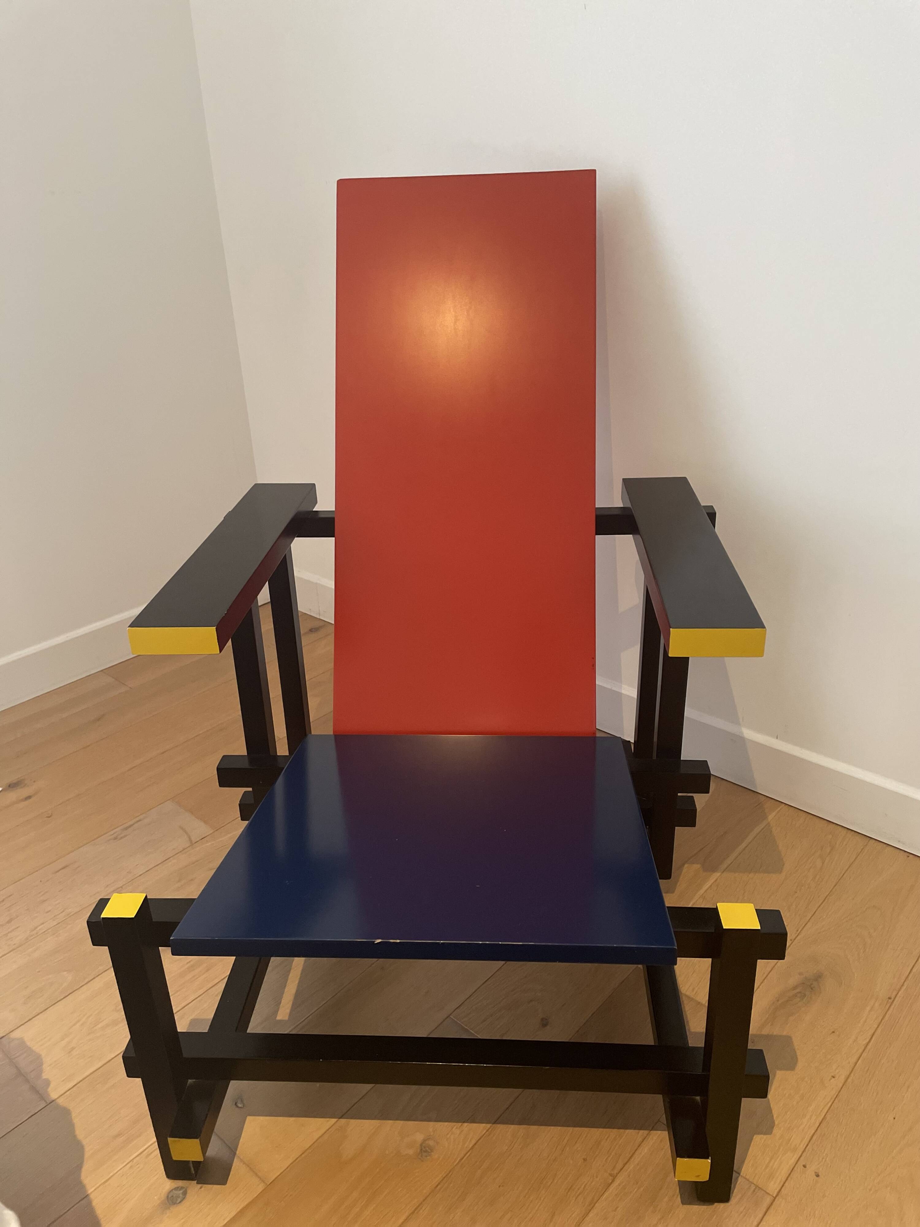 Gerrit T. Rietveld armchair red & blue