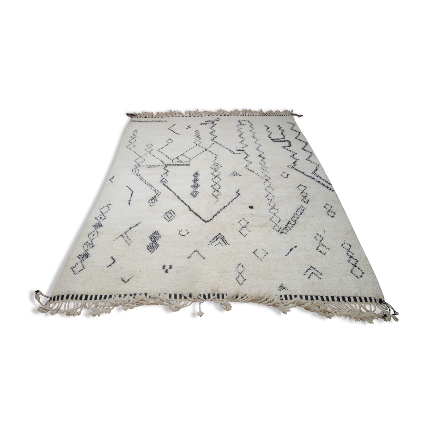 Carpet Beni Ourain 337 x 256 cm