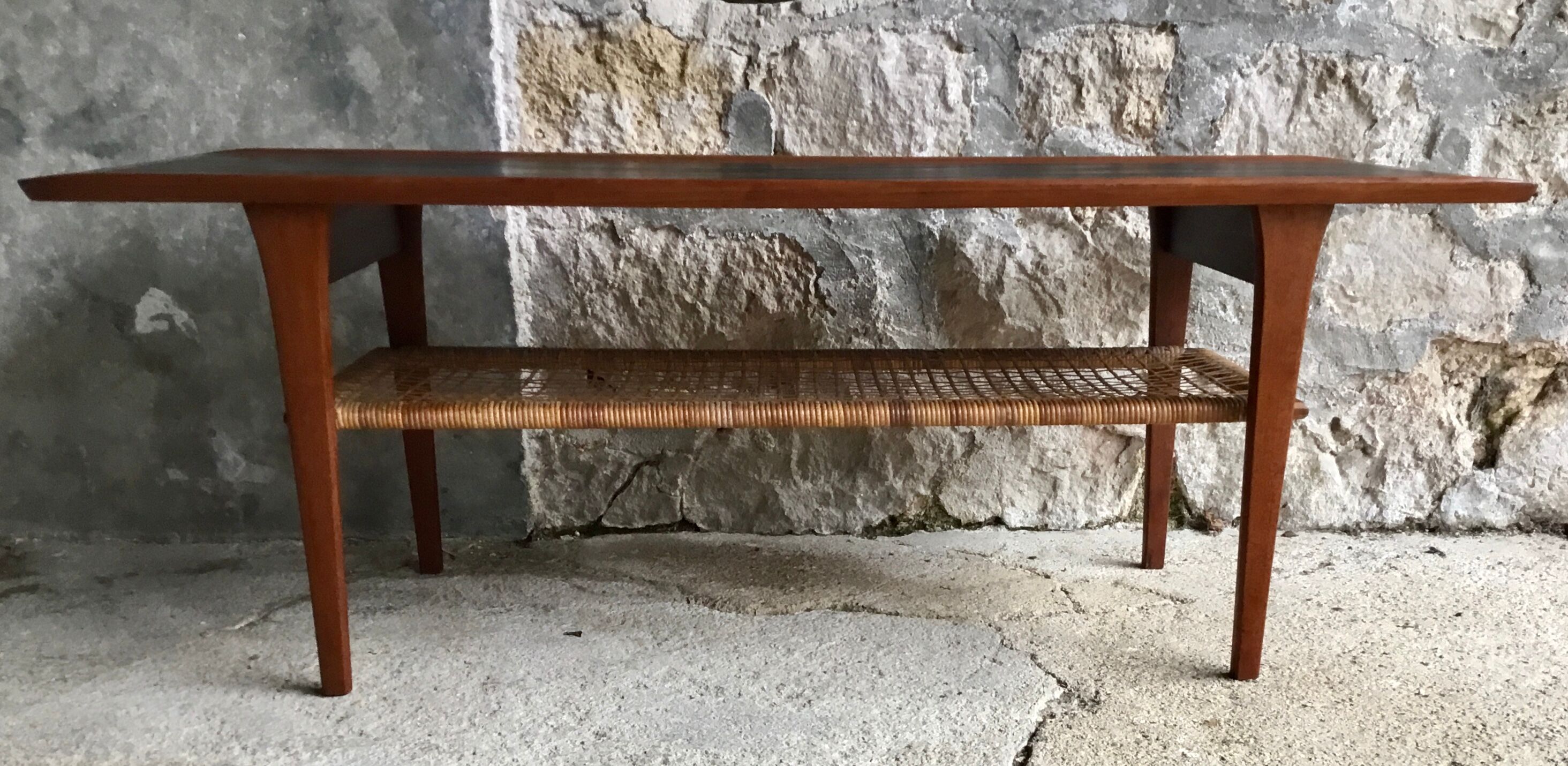 Table basse scandinave en teck mobelintarsia