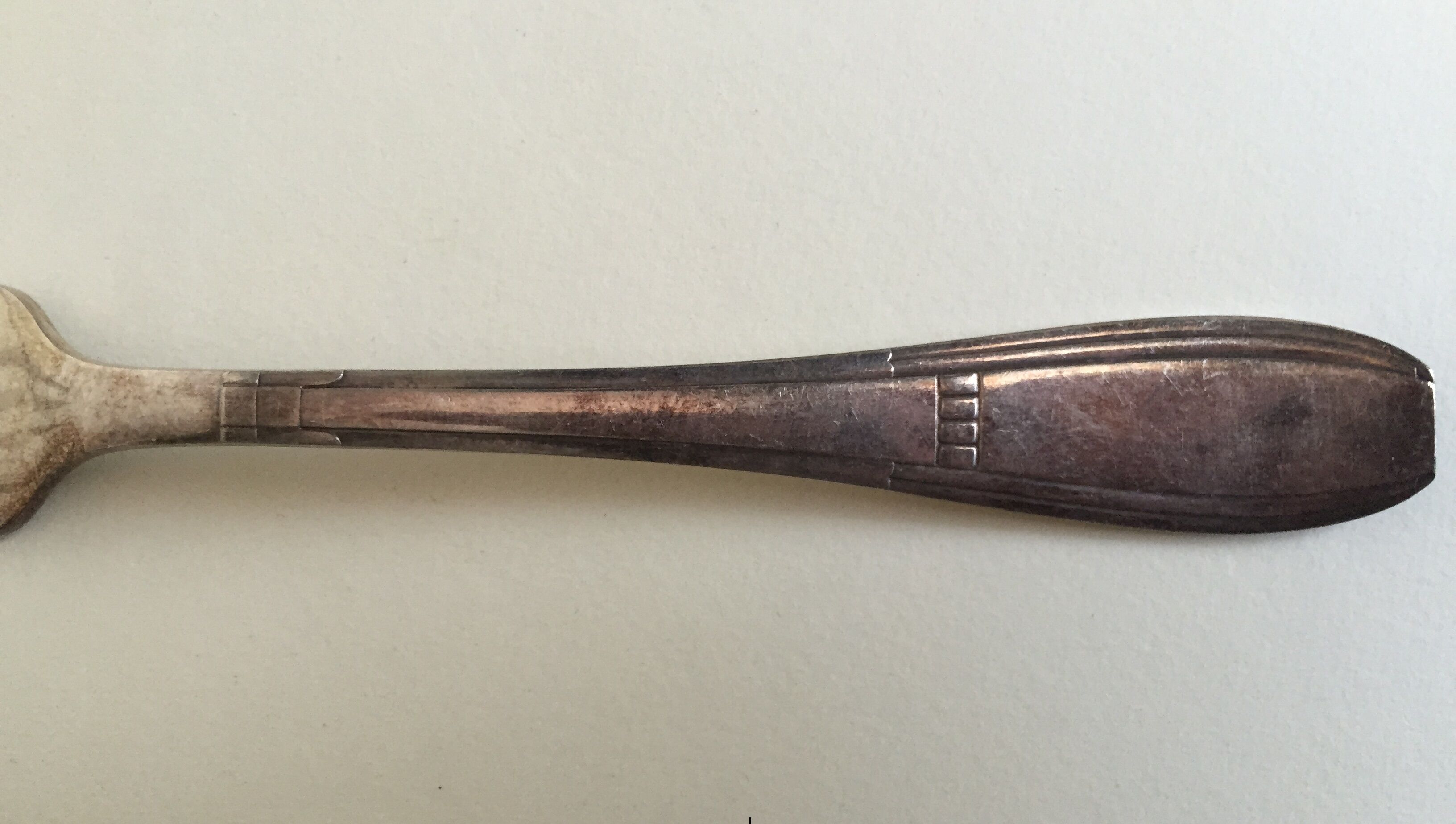 Set of 12 silver metal cutlery