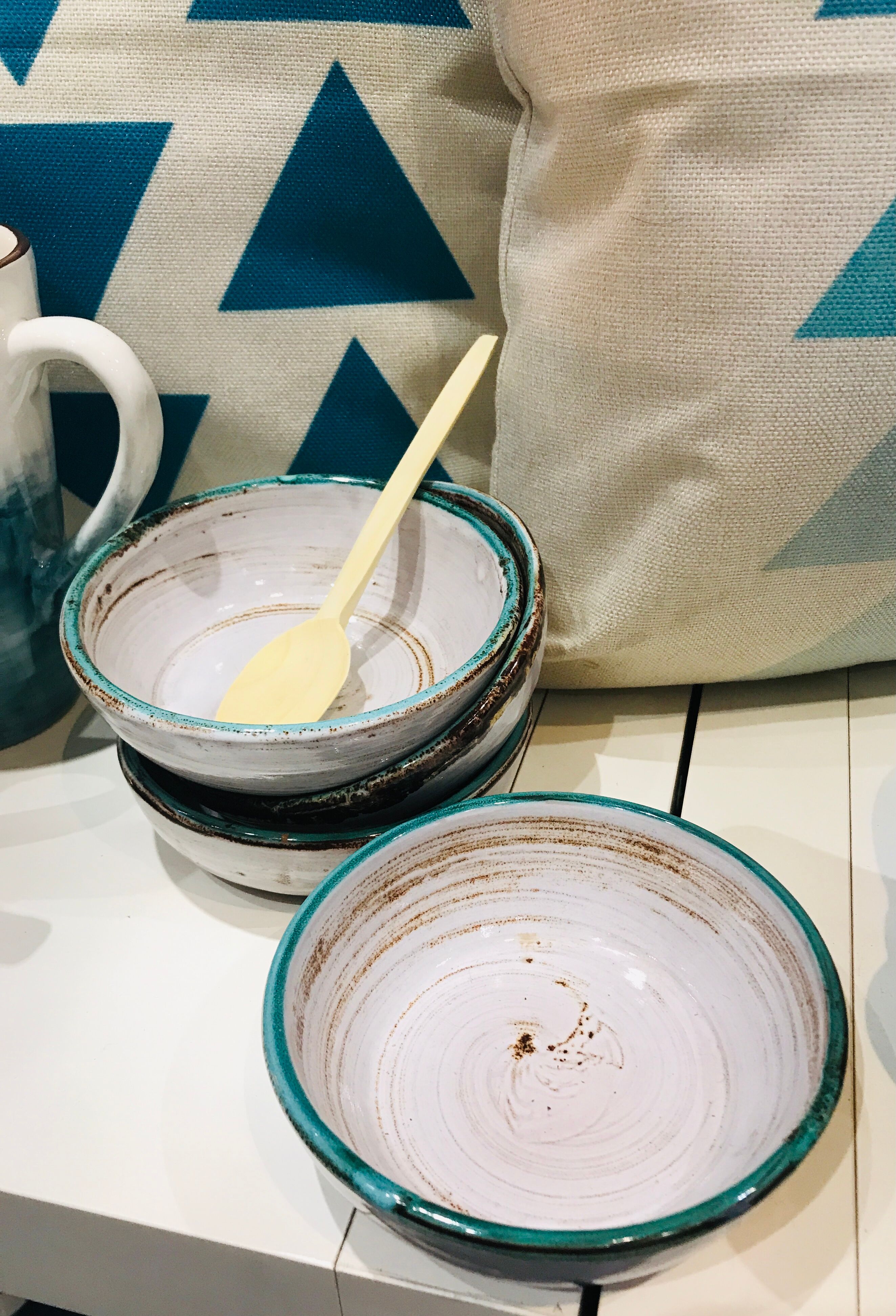 Set of 4 enamelled earth cups