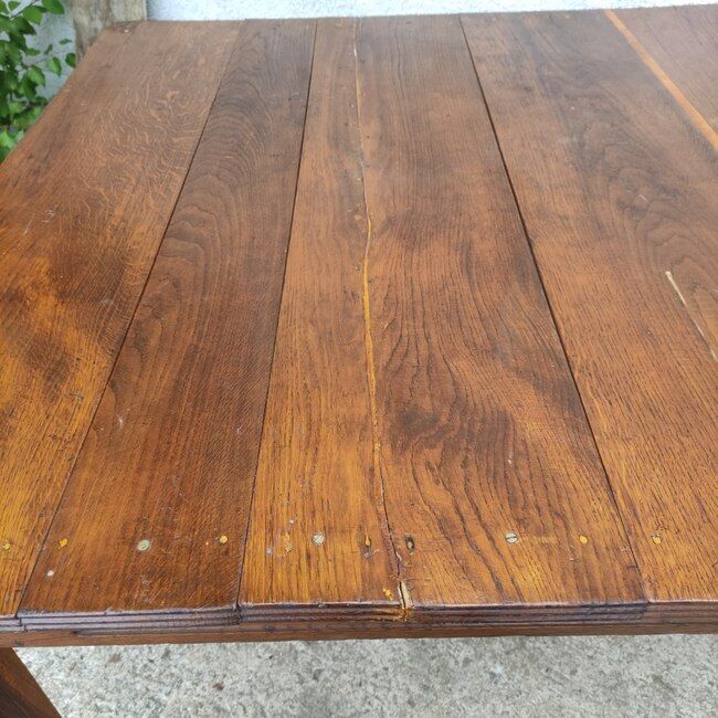 Square dining table